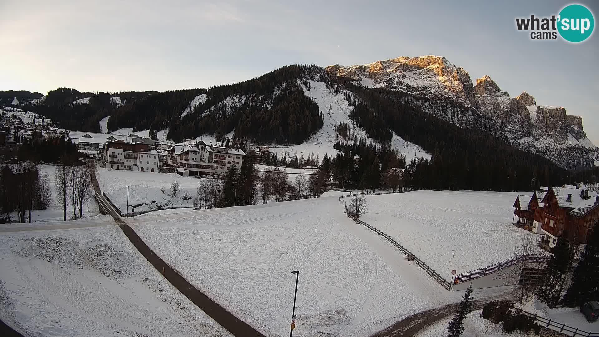 Corvara webcam | Spektakuläre Ausblicke auf die Sellagruppe