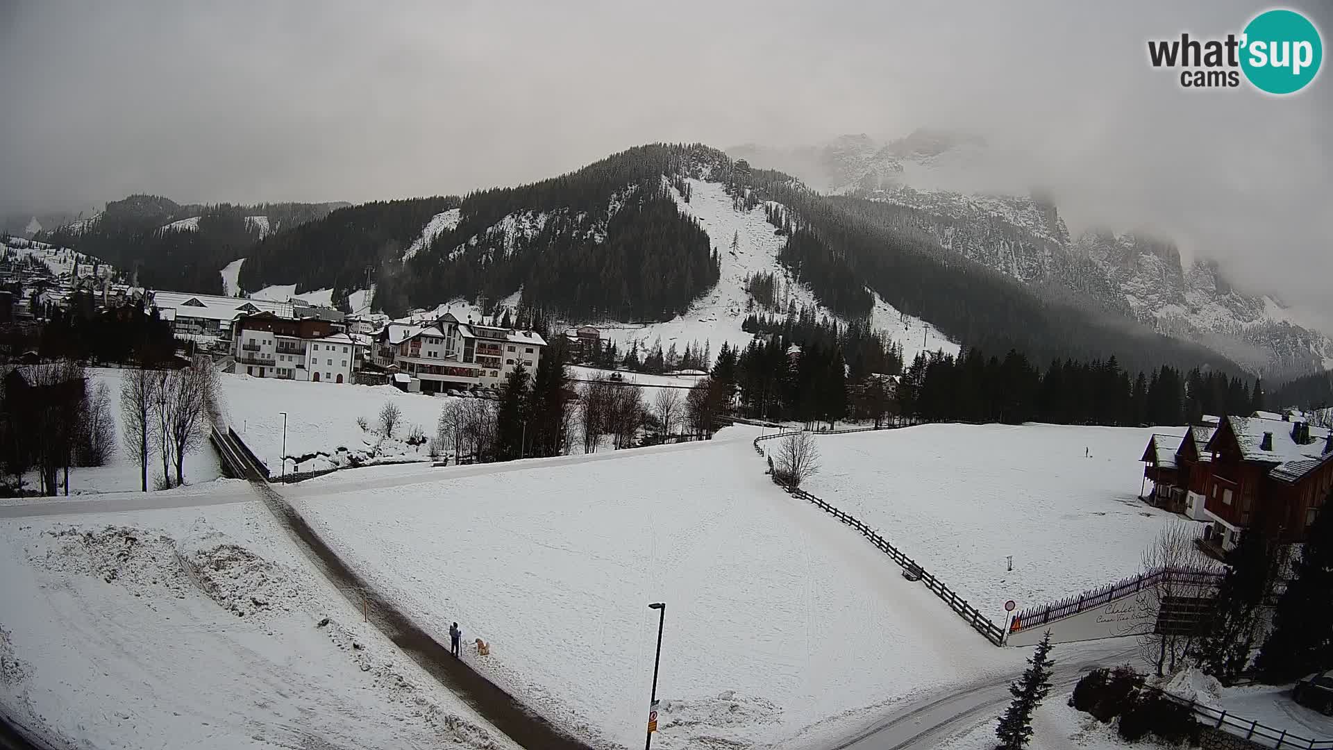 Kamera Corvara: Izjemen pogled na vrhove gorovja Sella v Dolomitih