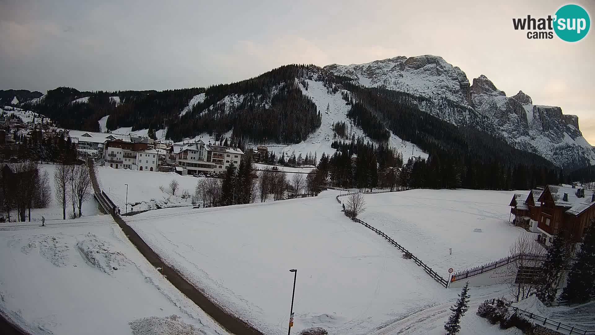 Live cam Corvara | Vues spectaculaires sur le groupe Sella