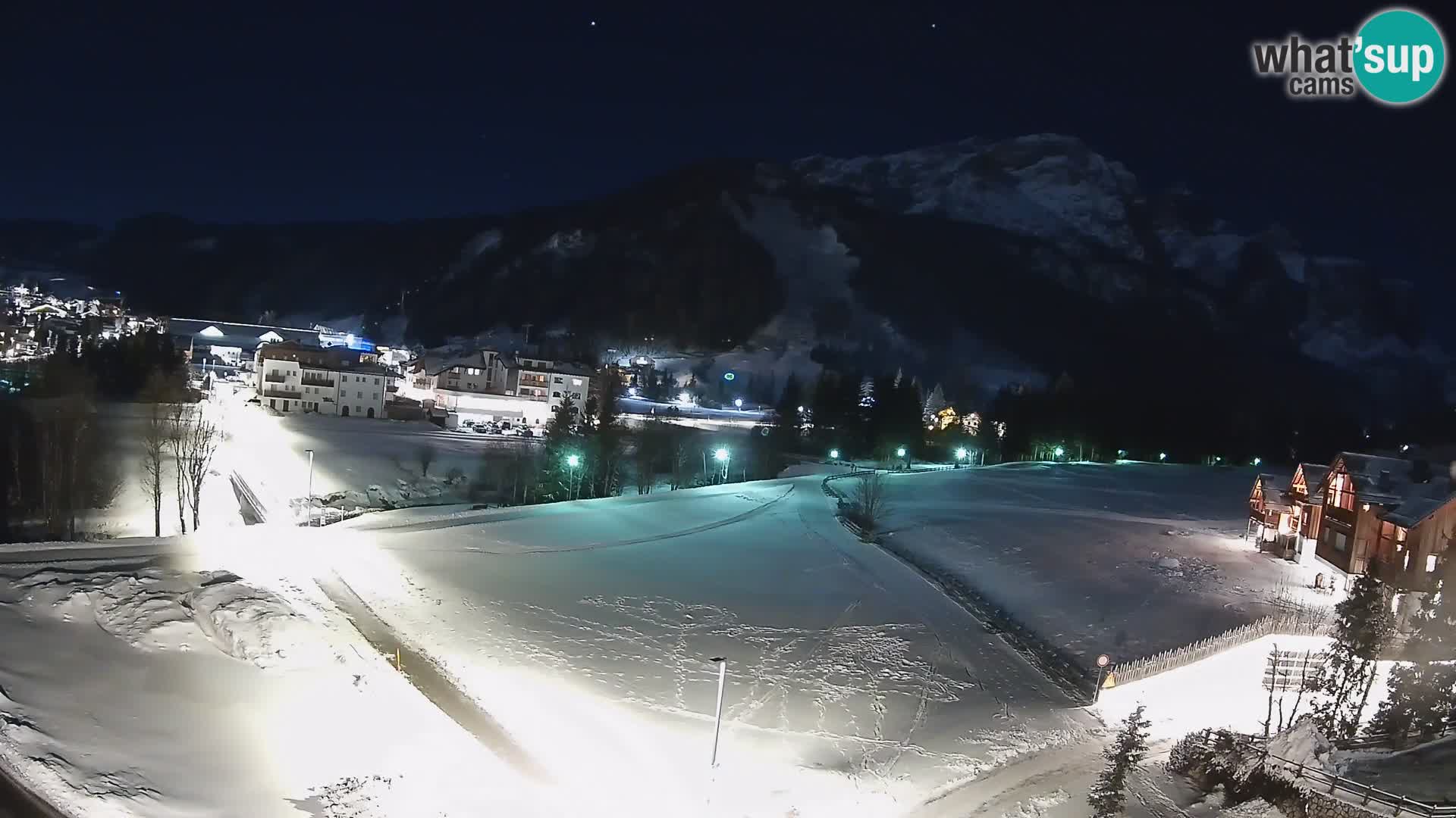 Kamera Corvara: Izjemen pogled na vrhove gorovja Sella v Dolomitih