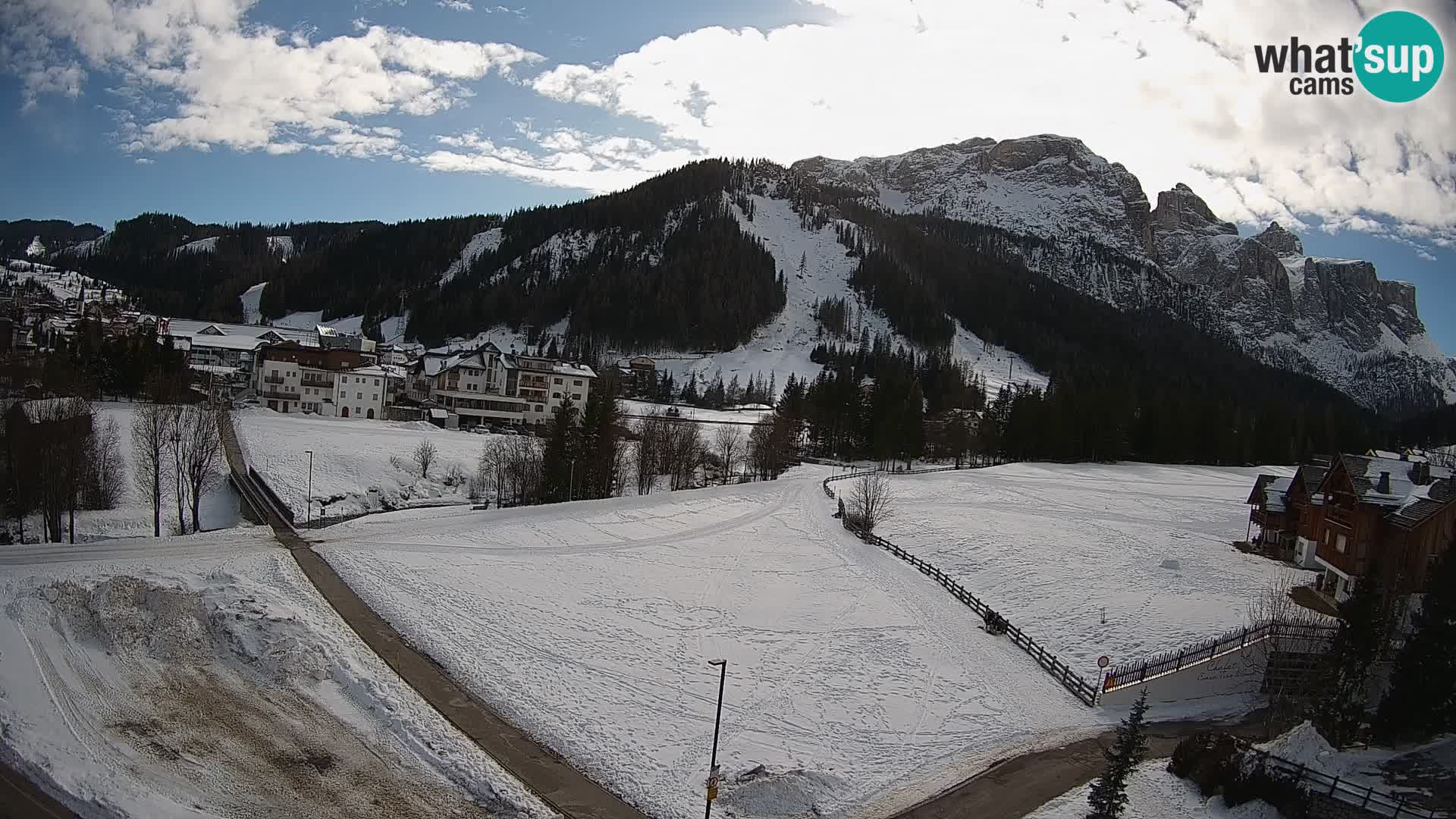 Live cam Corvara | Vues spectaculaires sur le groupe Sella