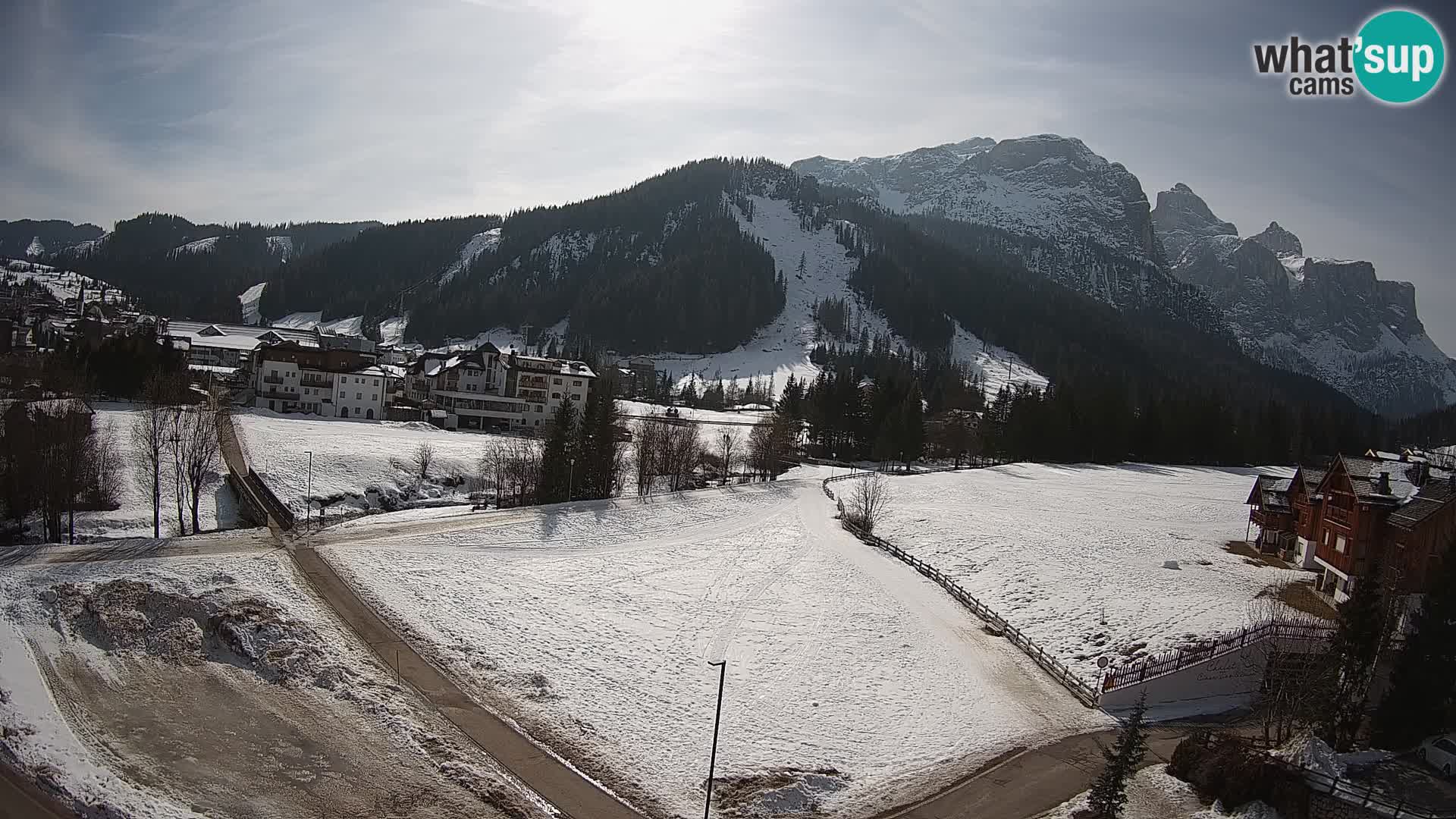 Kamera Corvara: Izjemen pogled na vrhove gorovja Sella v Dolomitih