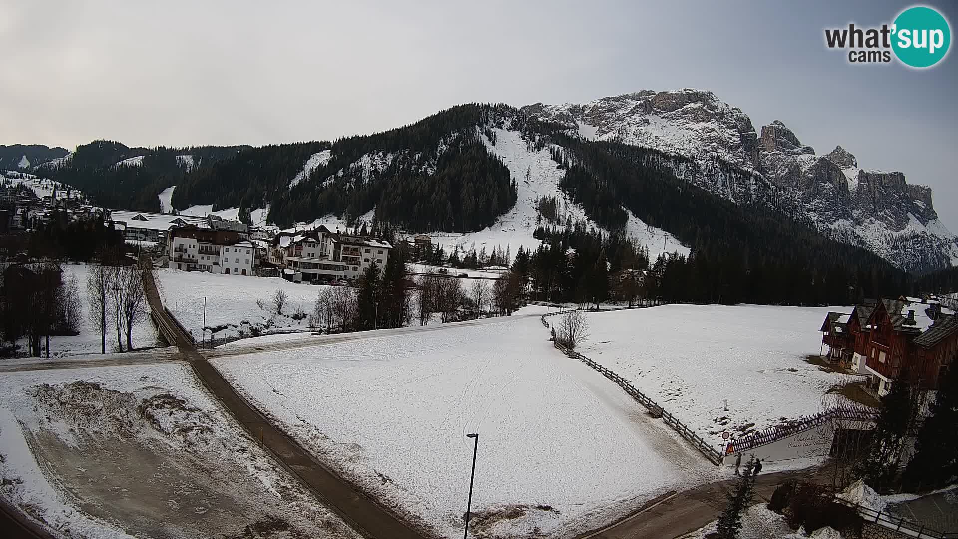 Live cam Corvara | Vues spectaculaires sur le groupe Sella