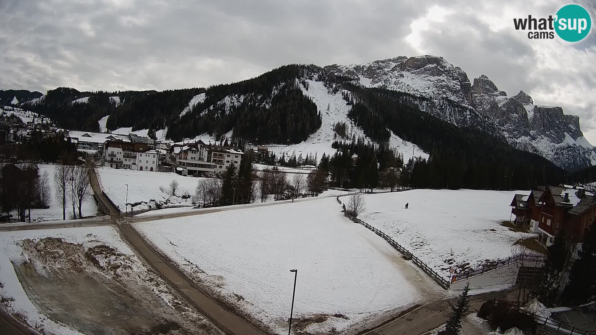 Live cam Corvara | Vues spectaculaires sur le groupe Sella