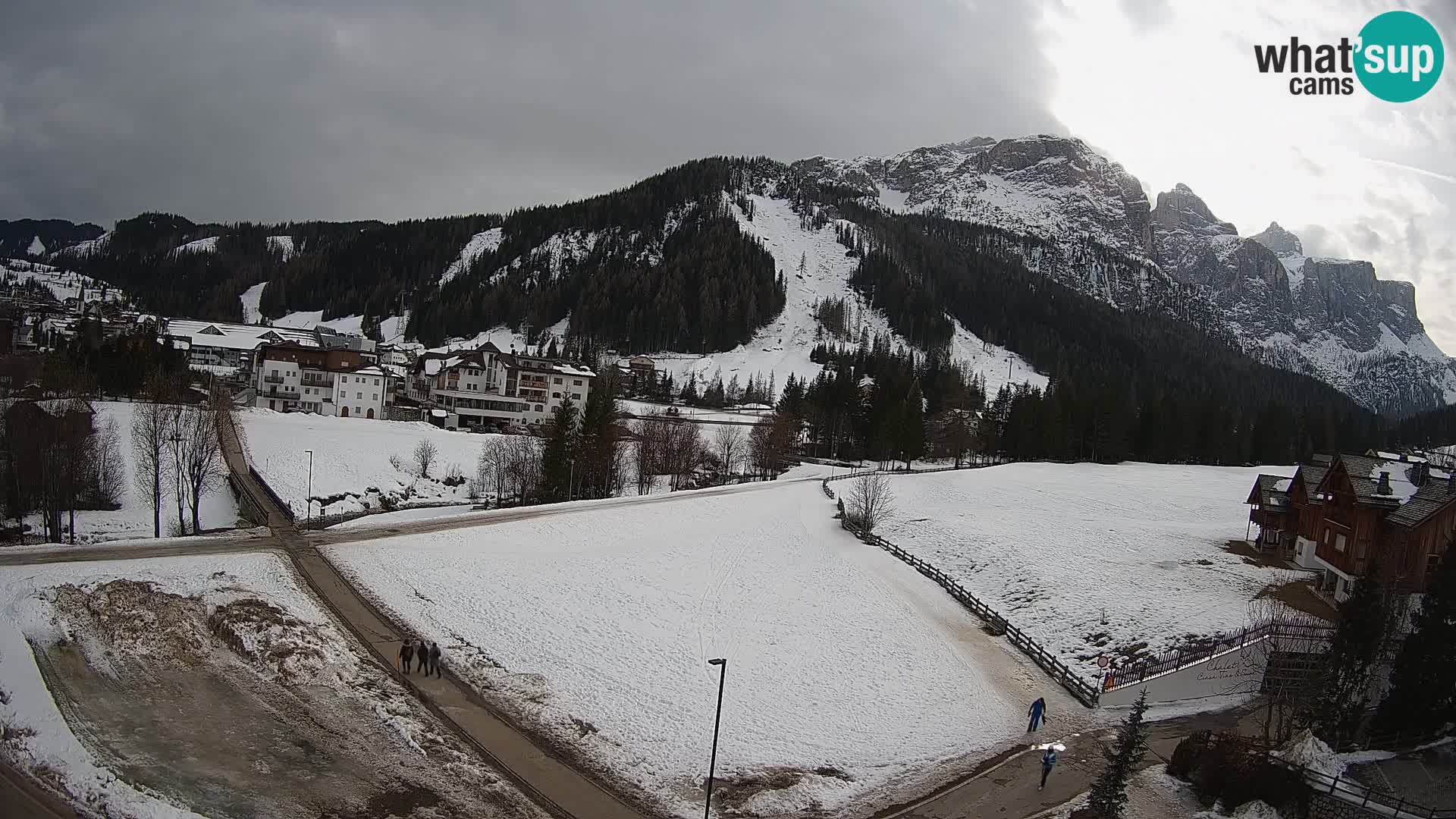 Webcam Corvara in Badia: Spectacular Views of the Sella Group