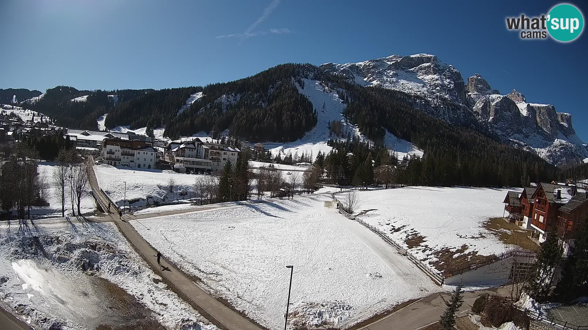 Kamera Corvara: Izjemen pogled na vrhove gorovja Sella v Dolomitih