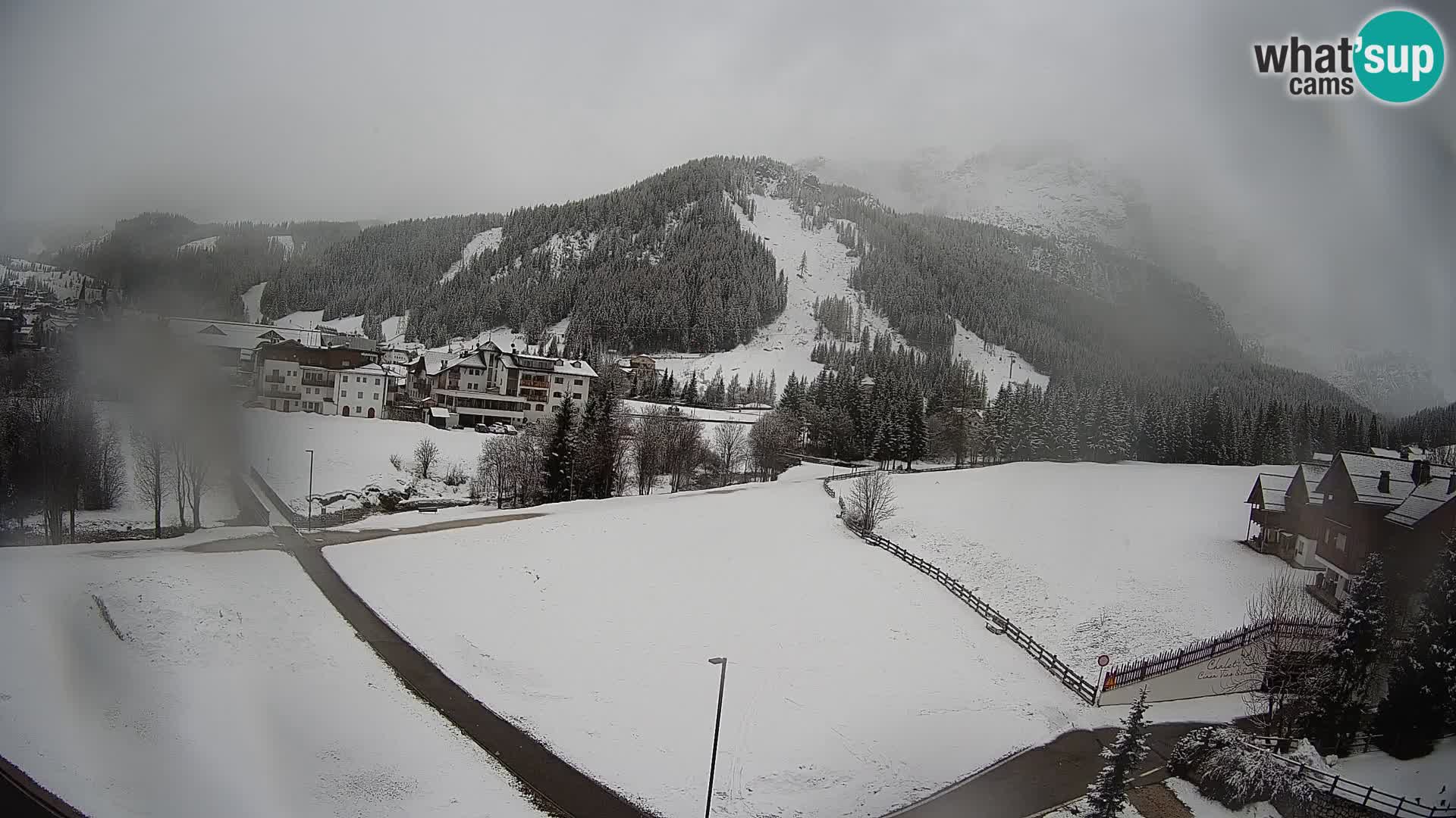 Live cam Corvara | Vues spectaculaires sur le groupe Sella