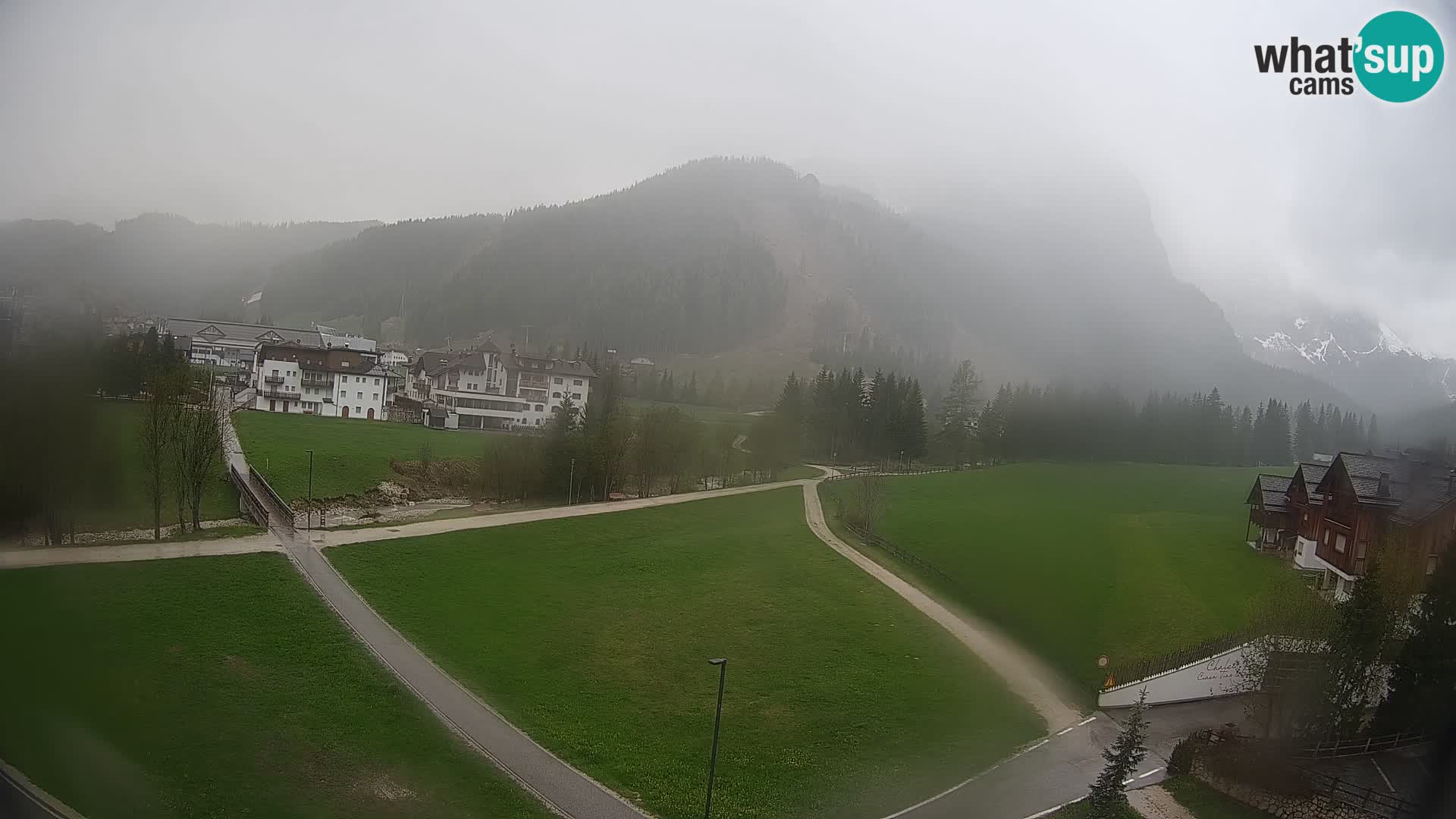 Kamera Corvara: Izjemen pogled na vrhove gorovja Sella v Dolomitih