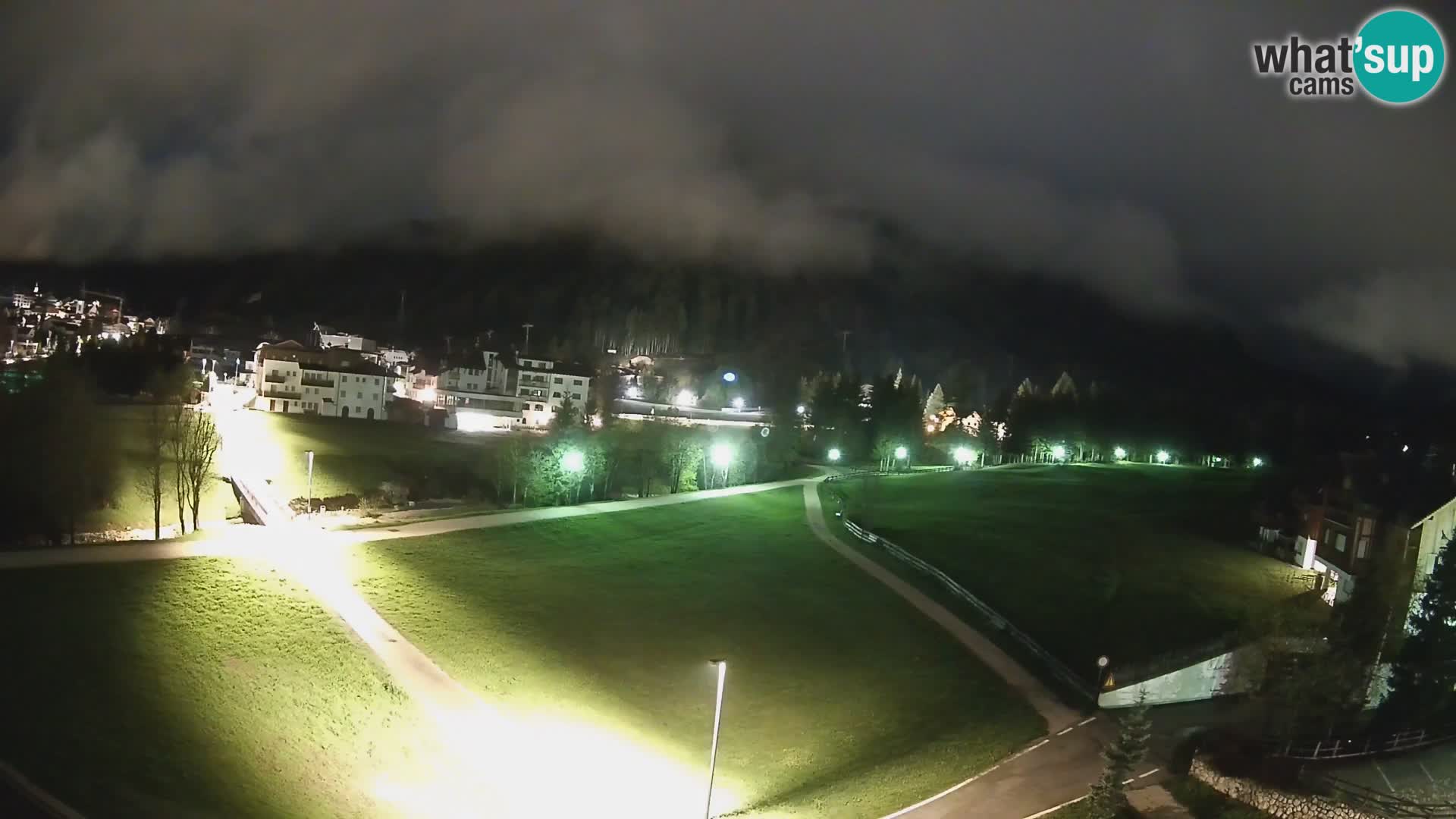 Kamera Corvara: Izjemen pogled na vrhove gorovja Sella v Dolomitih