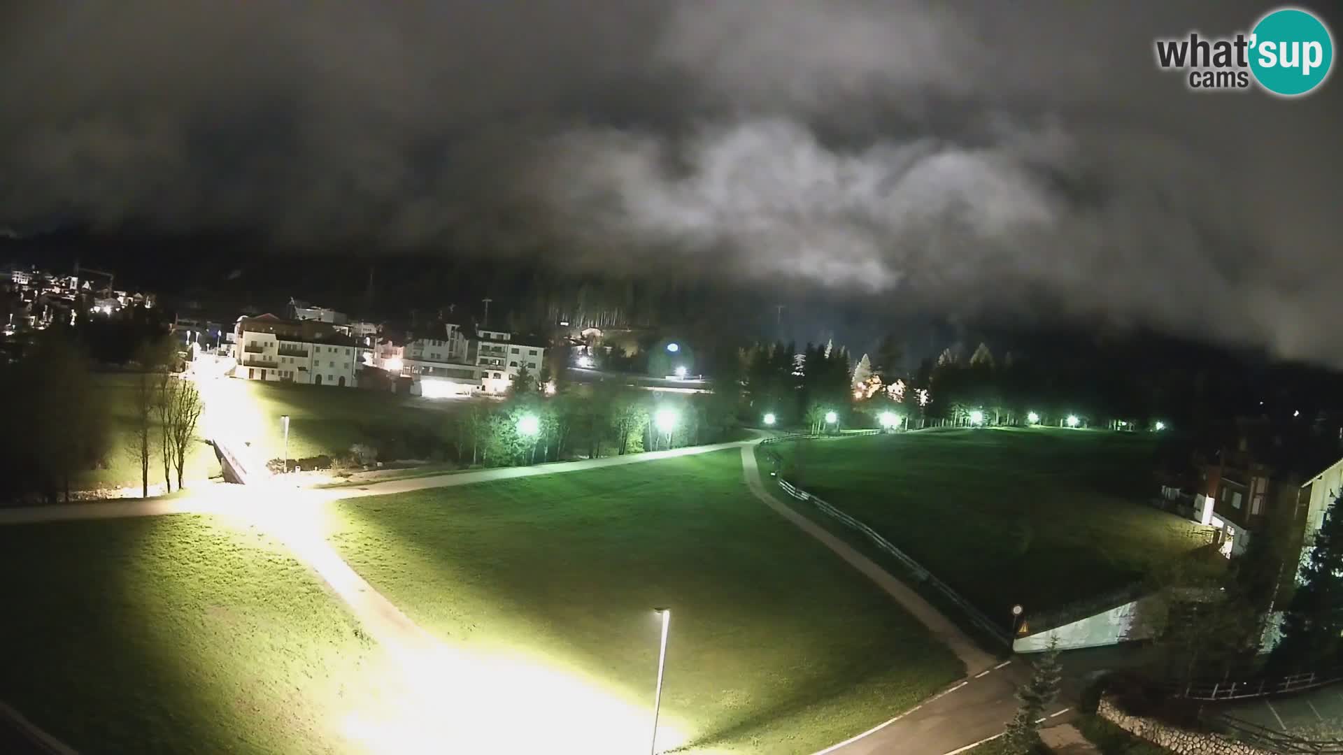 Live cam Corvara | Vues spectaculaires sur le groupe Sella