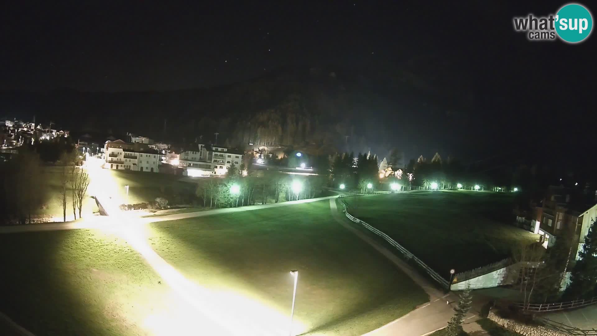 Kamera Corvara: Izjemen pogled na vrhove gorovja Sella v Dolomitih