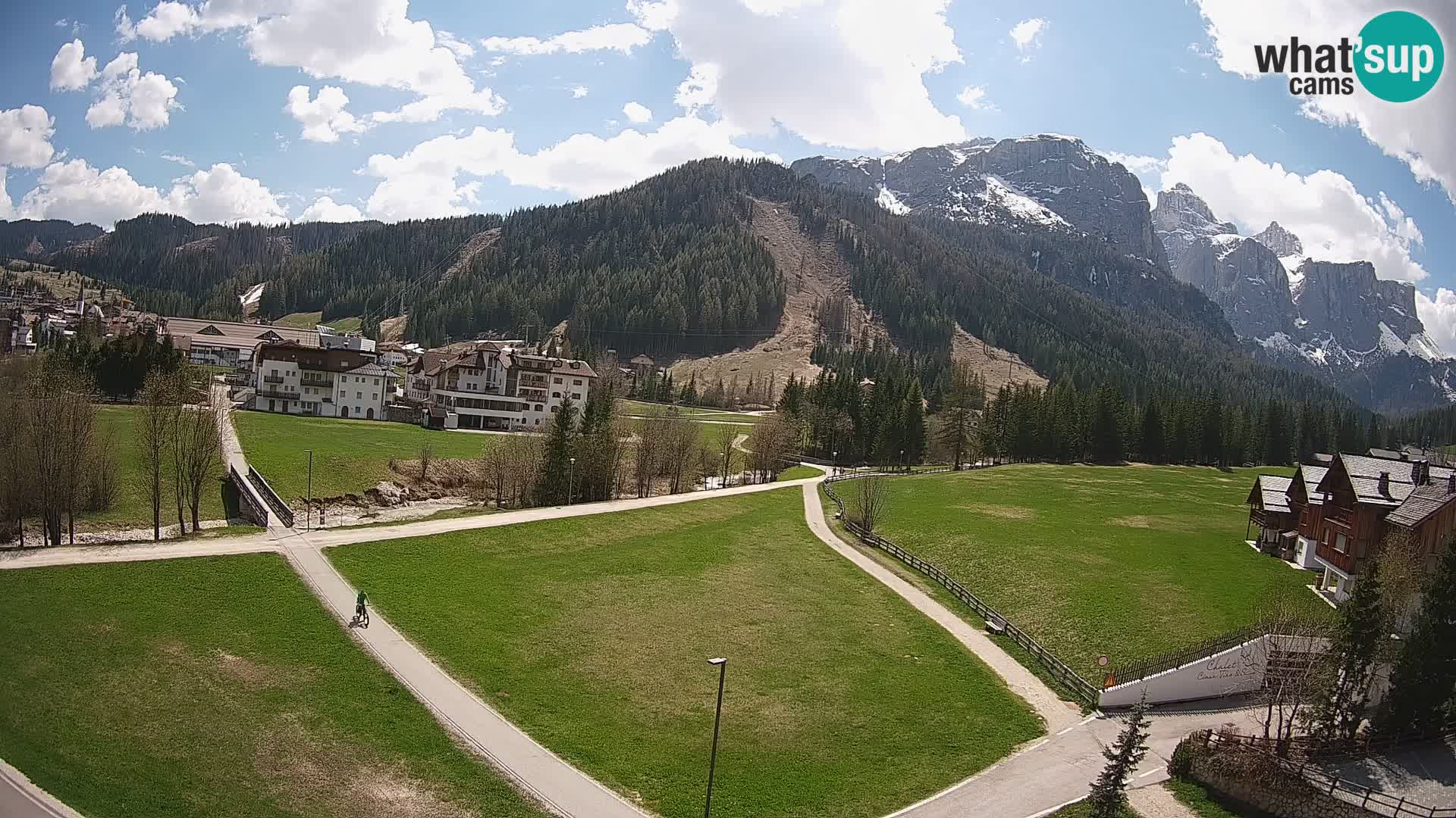 Live cam Corvara | Vues spectaculaires sur le groupe Sella