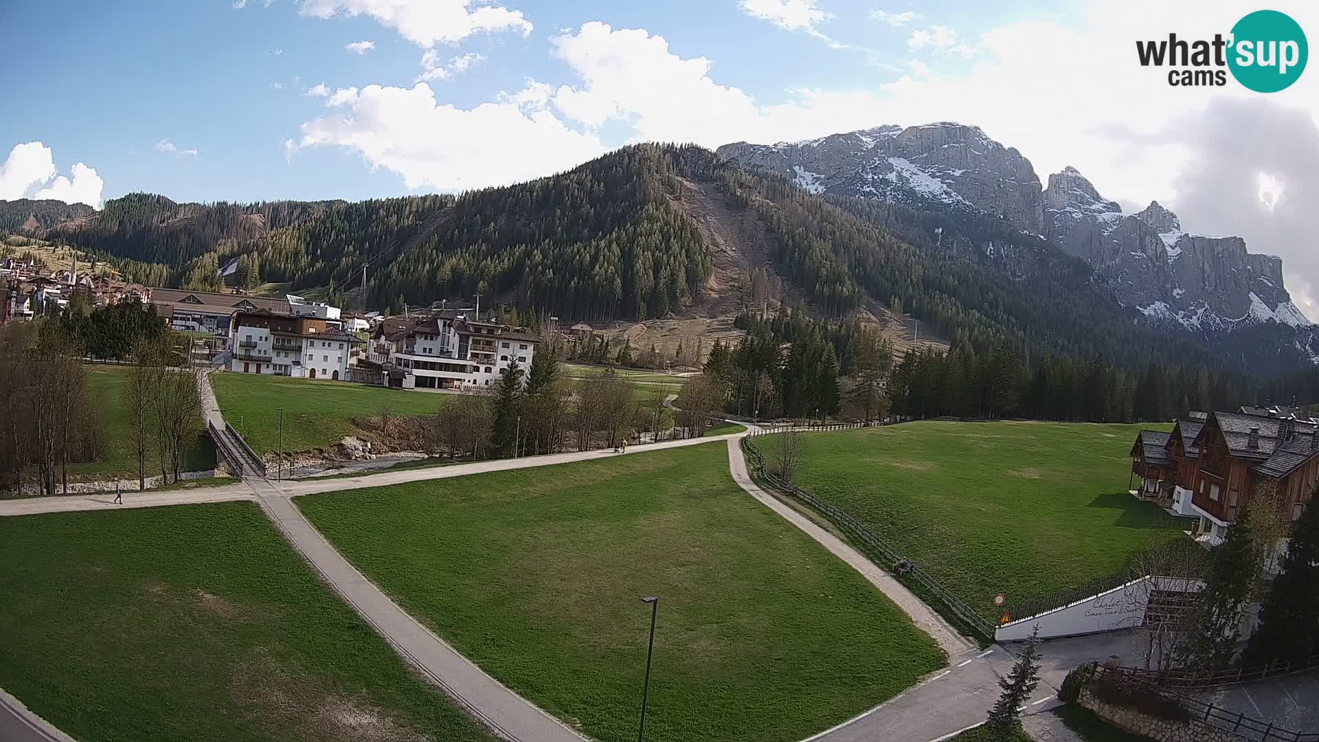 Live cam Corvara | Vues spectaculaires sur le groupe Sella