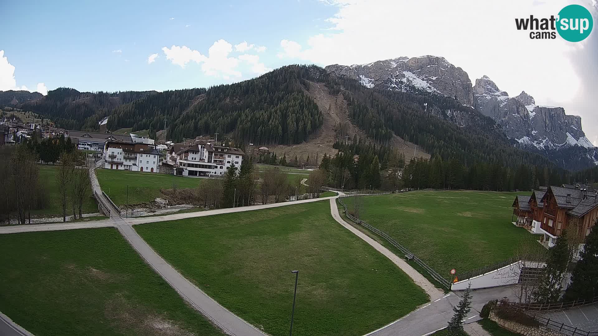 Live cam Corvara | Vues spectaculaires sur le groupe Sella