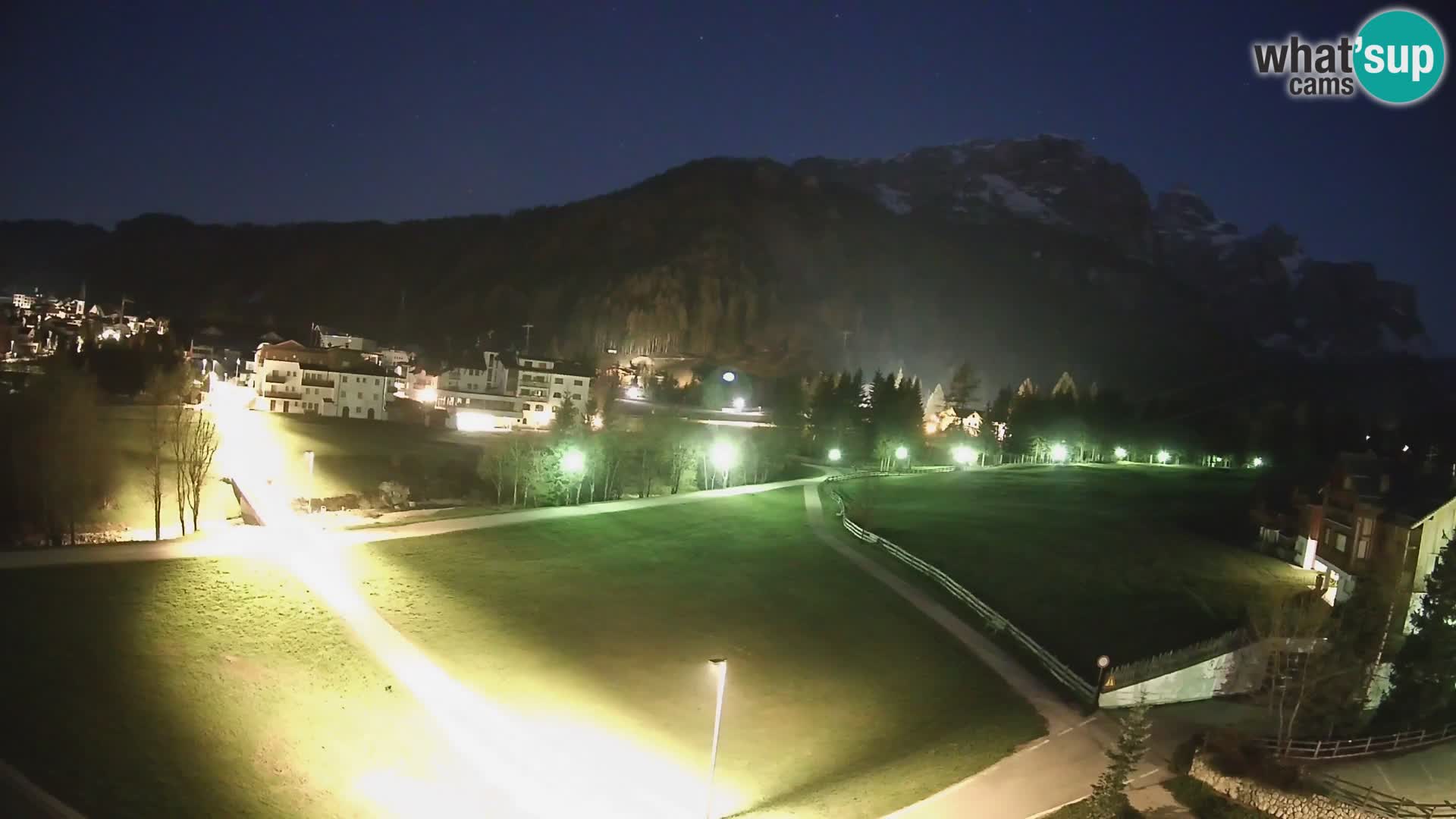 Live cam Corvara | Vues spectaculaires sur le groupe Sella