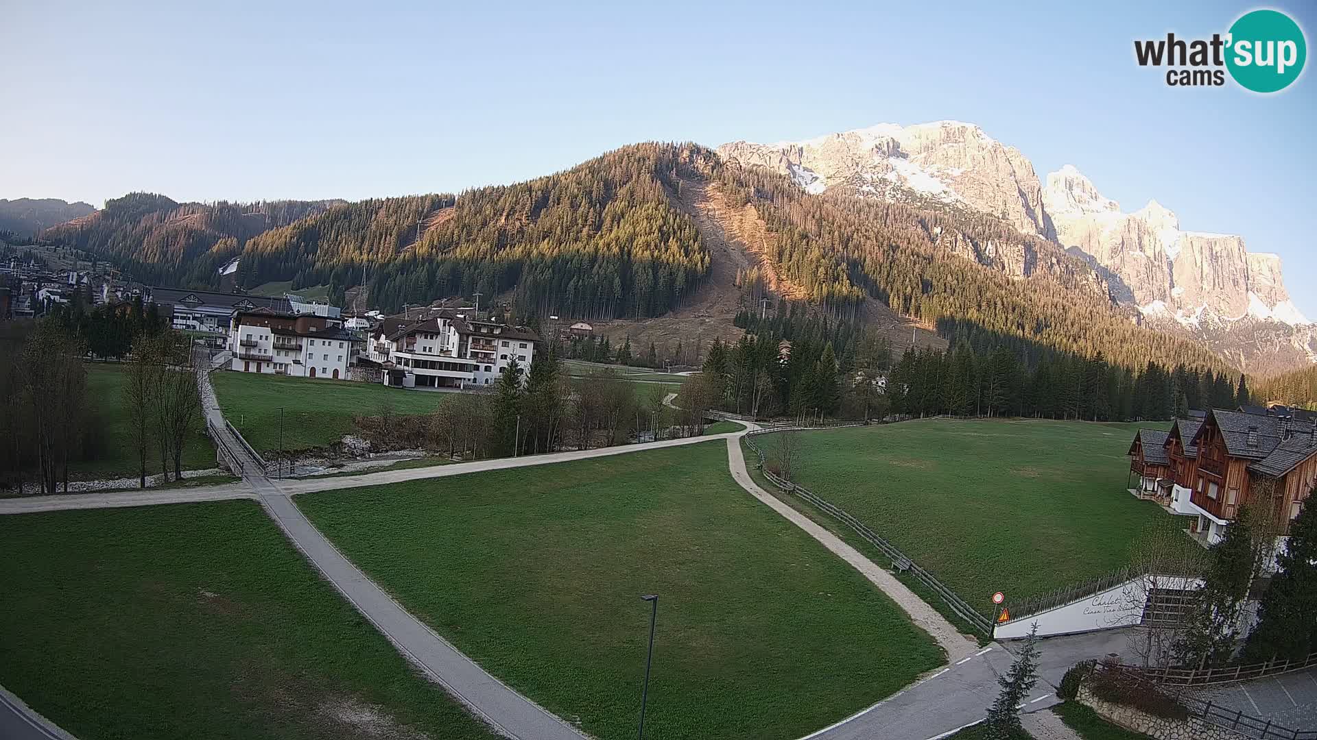 Live cam Corvara | Vues spectaculaires sur le groupe Sella