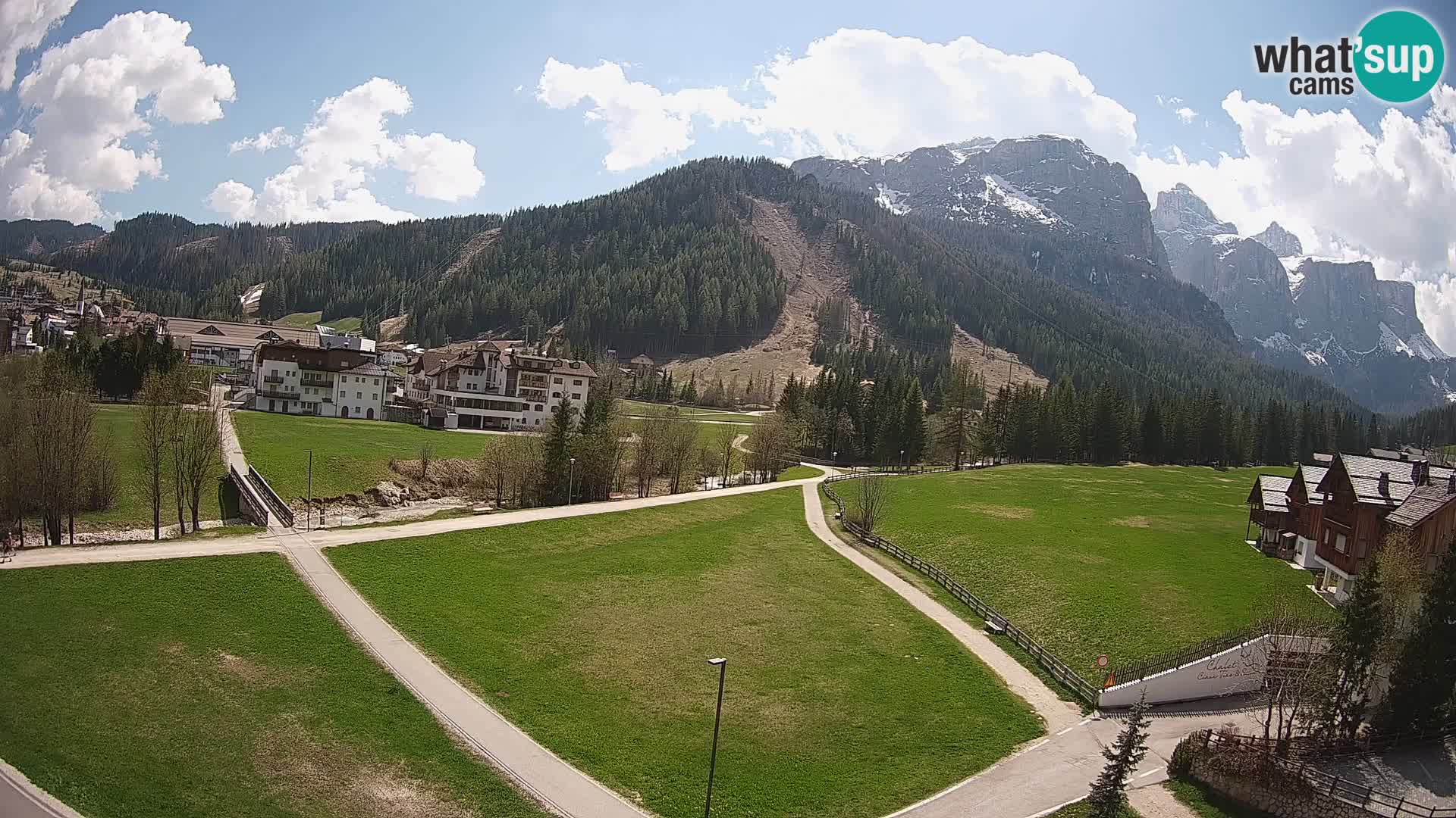 Live cam Corvara | Vues spectaculaires sur le groupe Sella