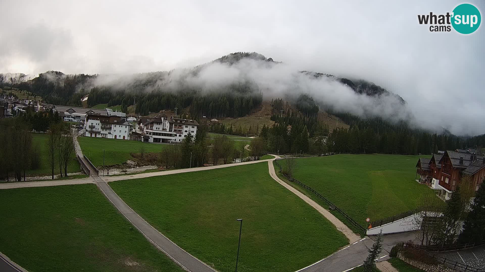 Webcam Corvara in Badia: Spectacular Views of the Sella Group