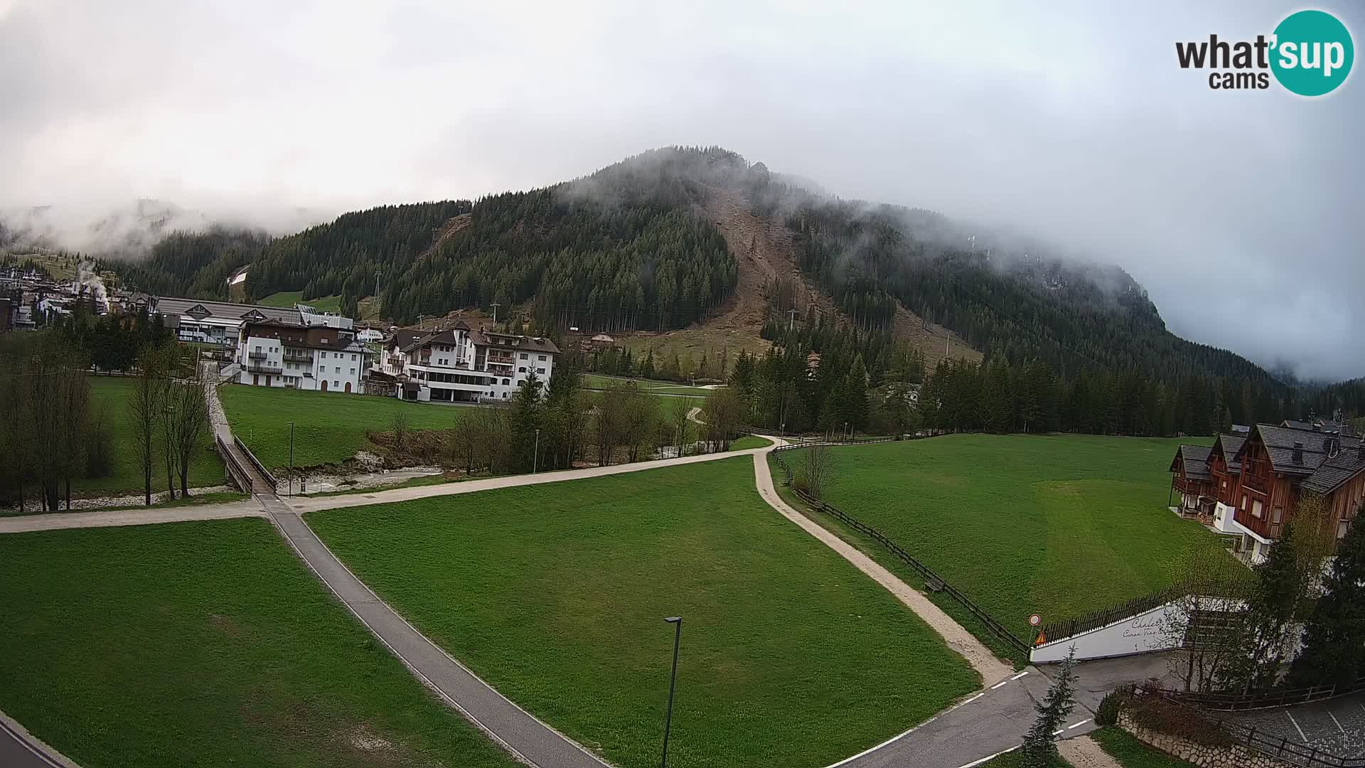 Live cam Corvara | Vues spectaculaires sur le groupe Sella