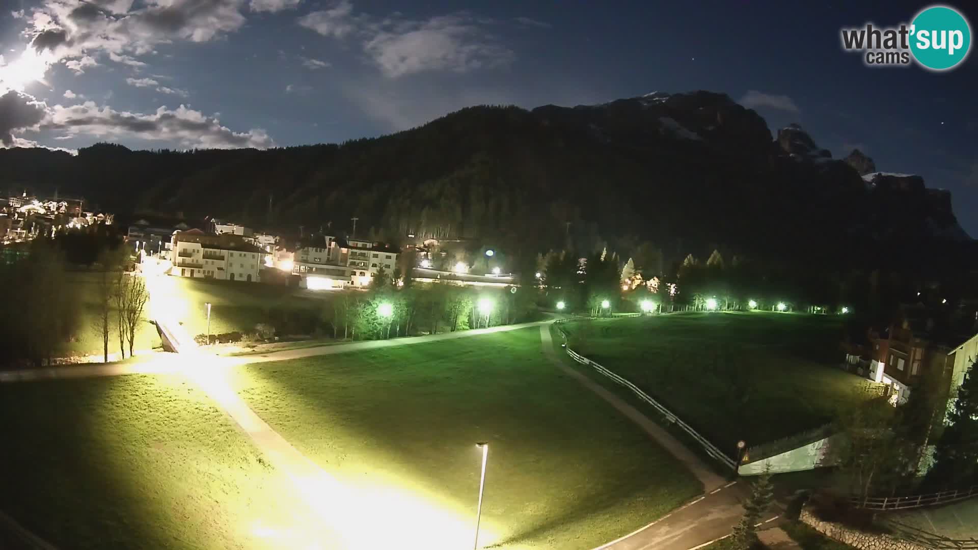 Webcam Corvara in Badia: Spectacular Views of the Sella Group