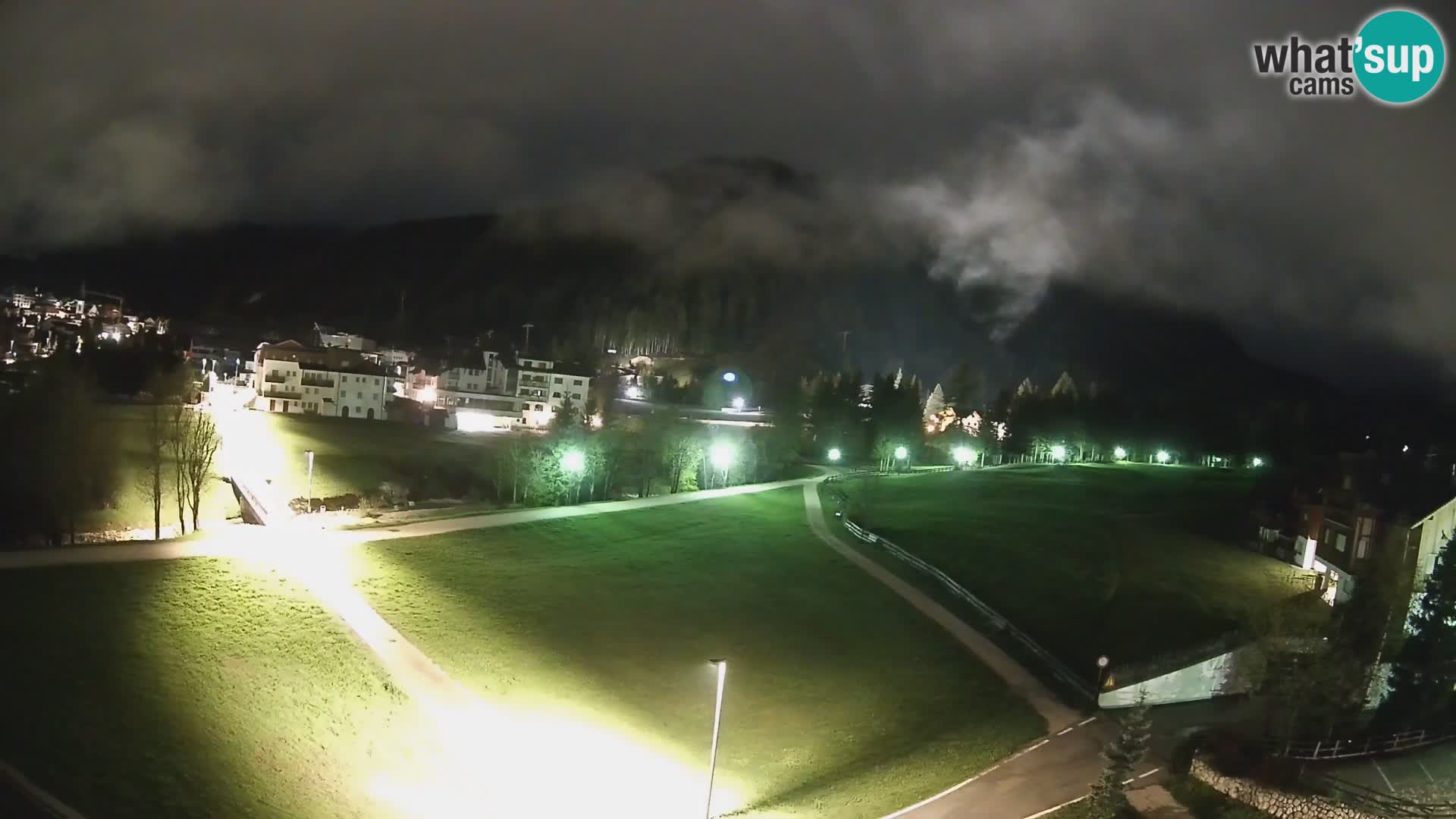 Kamera Corvara: Izjemen pogled na vrhove gorovja Sella v Dolomitih