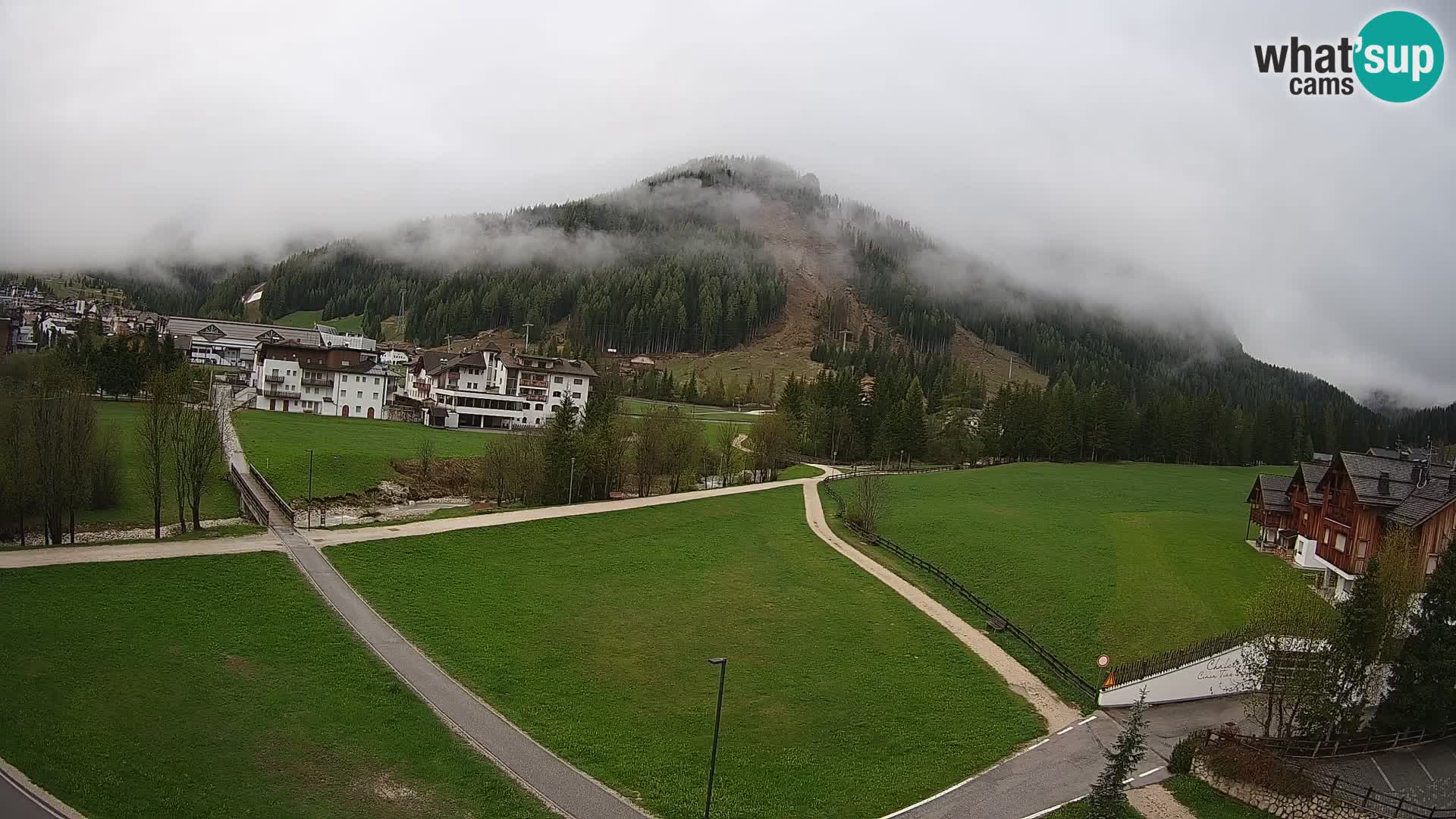 Webcam Corvara in Badia: Spectacular Views of the Sella Group
