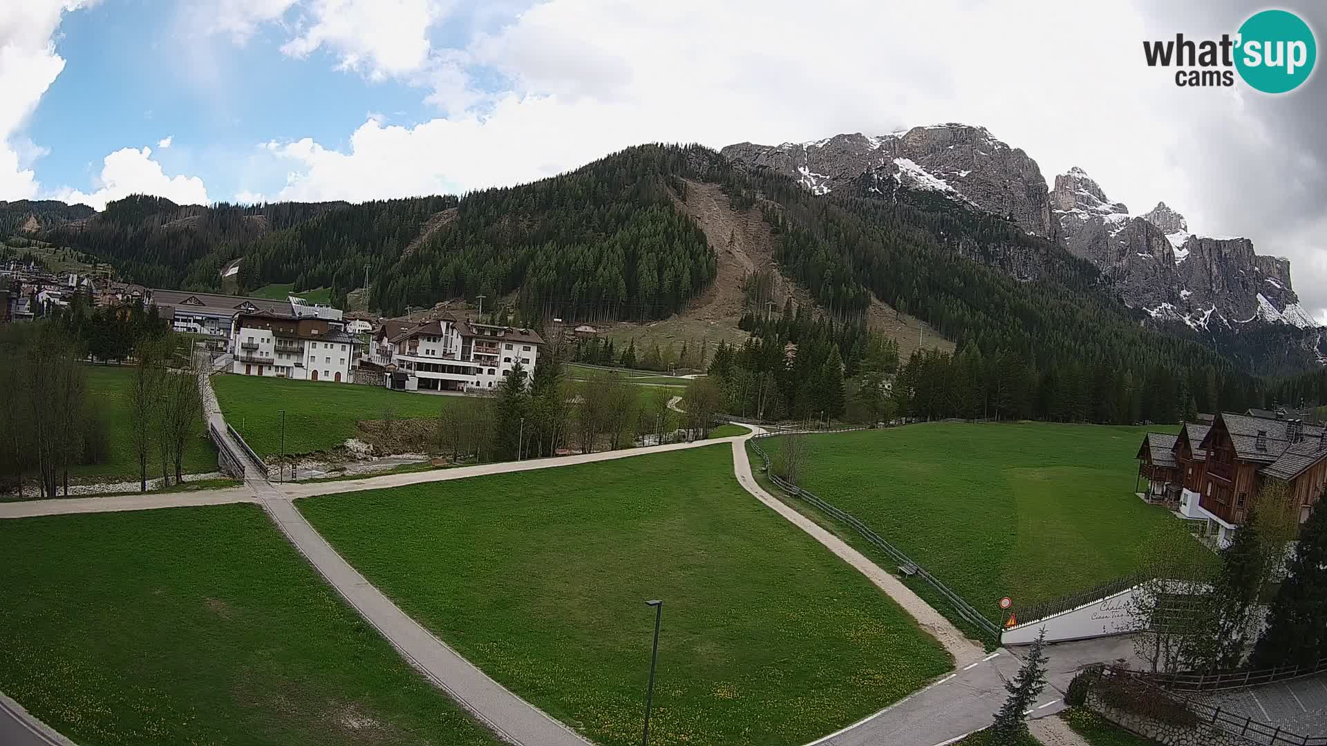 Webcam Corvara in Badia: Spectacular Views of the Sella Group
