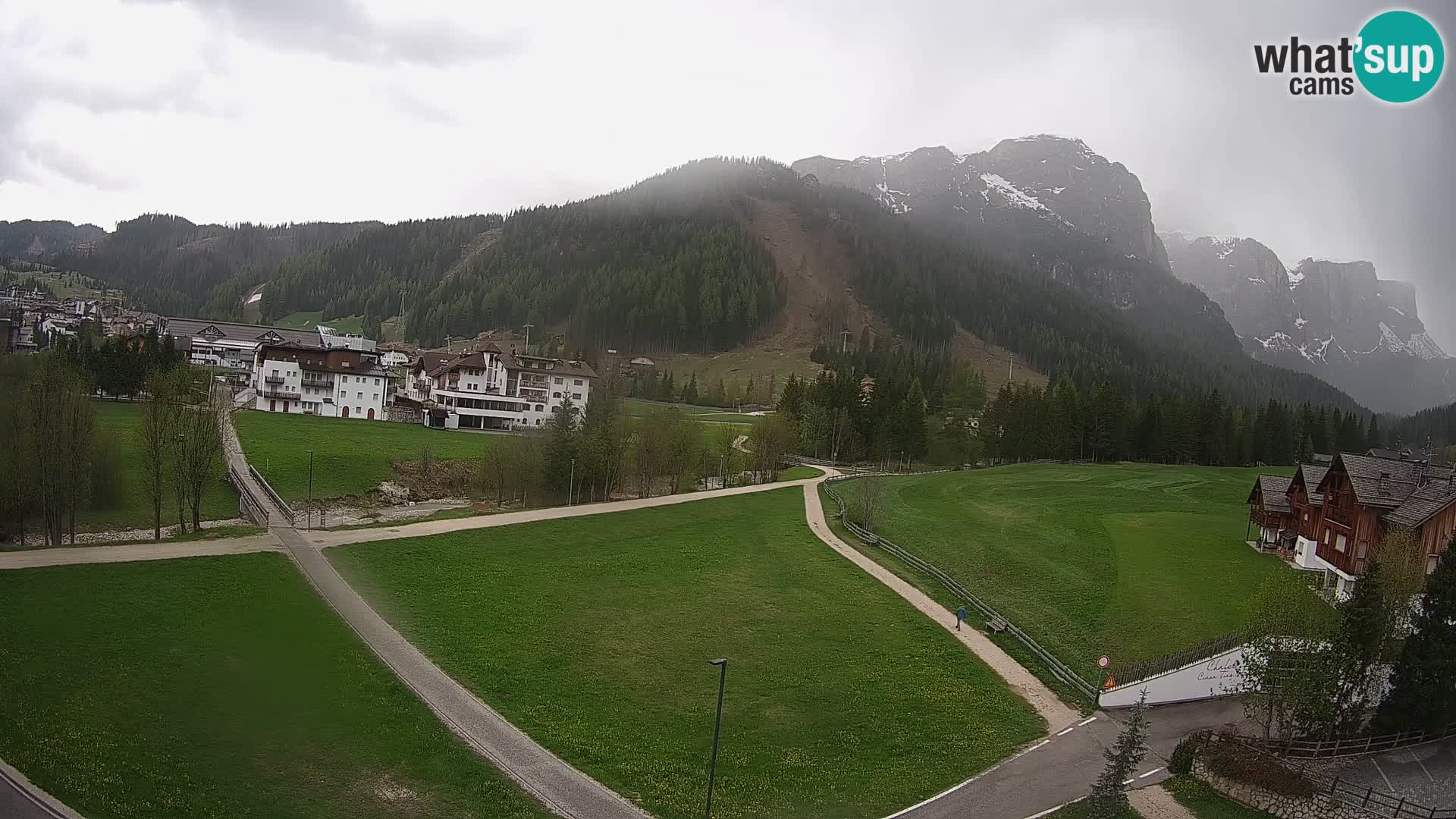 Live cam Corvara | Vues spectaculaires sur le groupe Sella