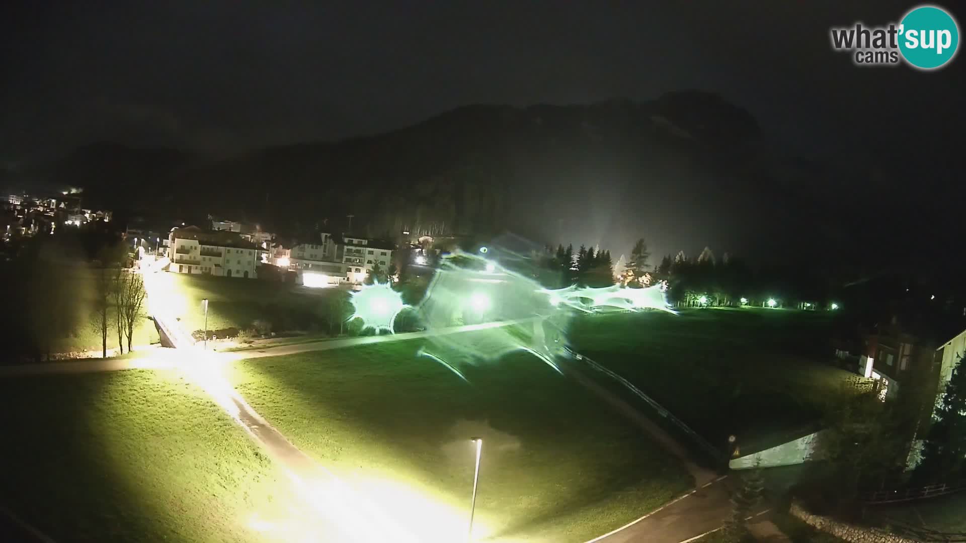 Kamera Corvara: Izjemen pogled na vrhove gorovja Sella v Dolomitih