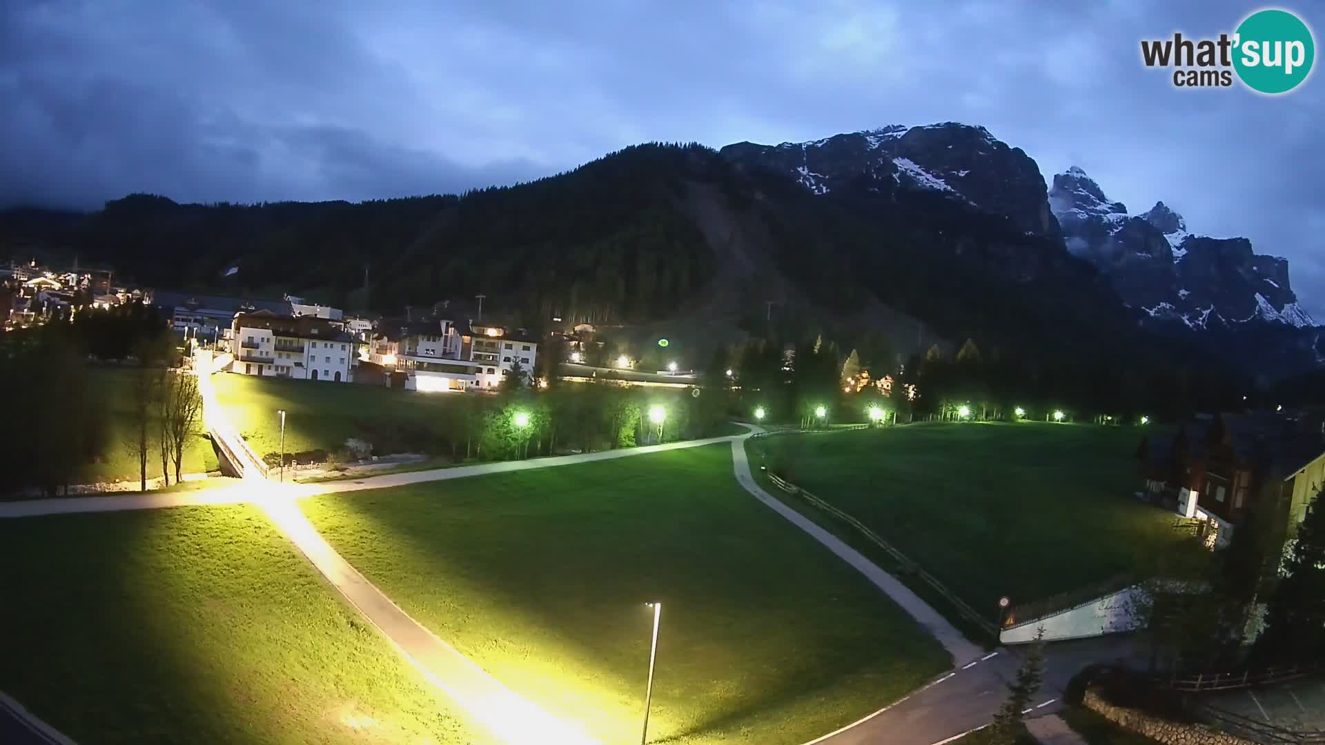 Kamera Corvara: Izjemen pogled na vrhove gorovja Sella v Dolomitih