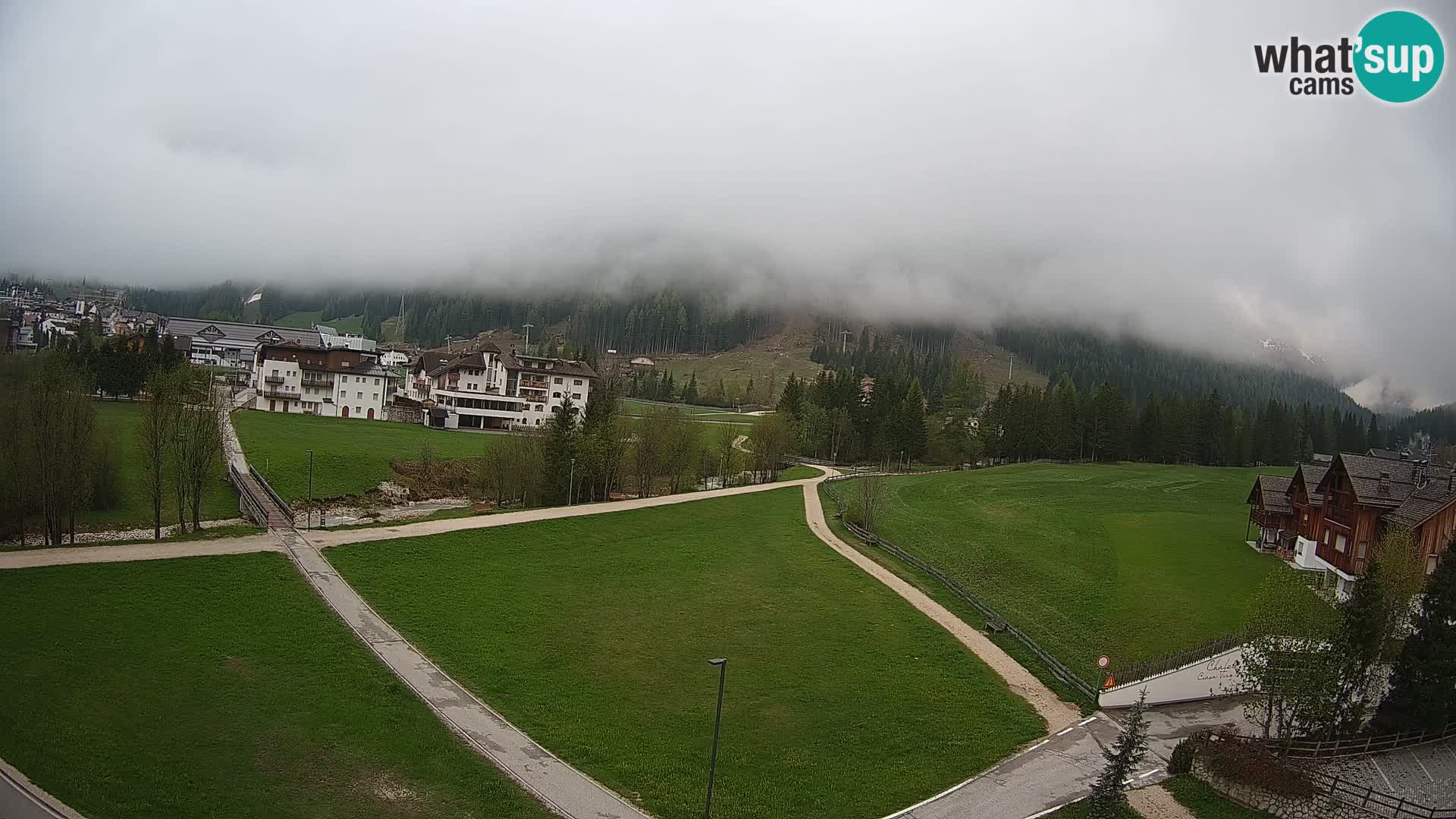 Live cam Corvara | Vues spectaculaires sur le groupe Sella