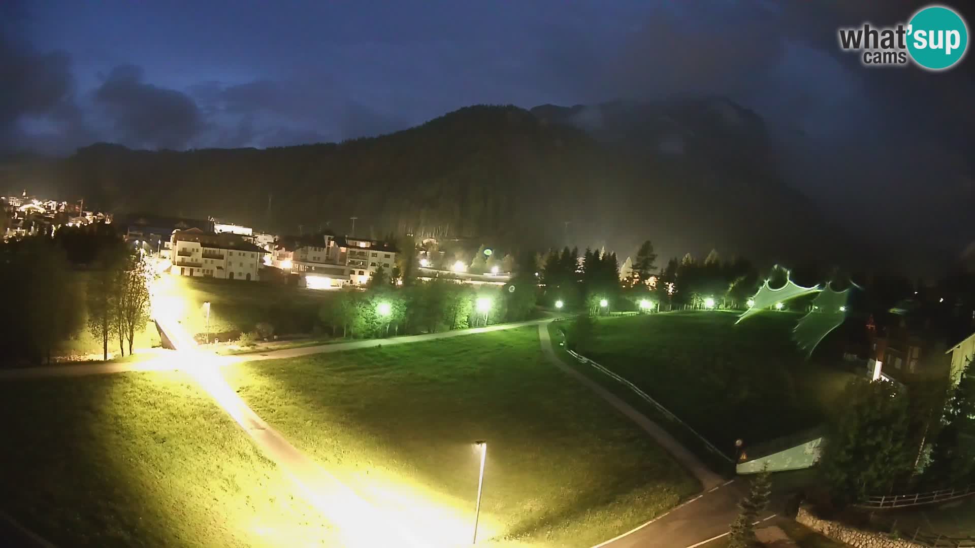 Live cam Corvara | Vues spectaculaires sur le groupe Sella
