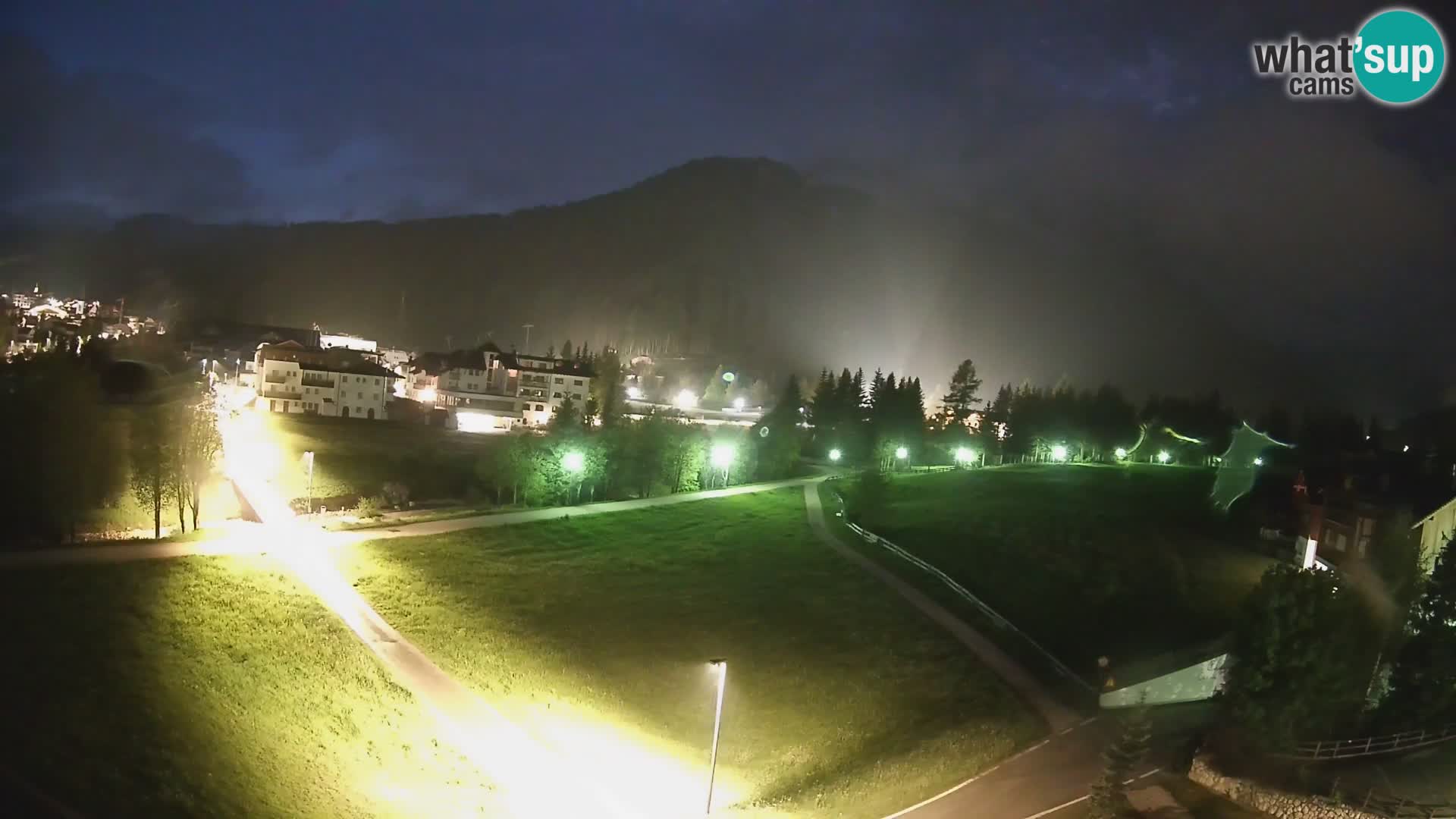 Live cam Corvara | Vues spectaculaires sur le groupe Sella