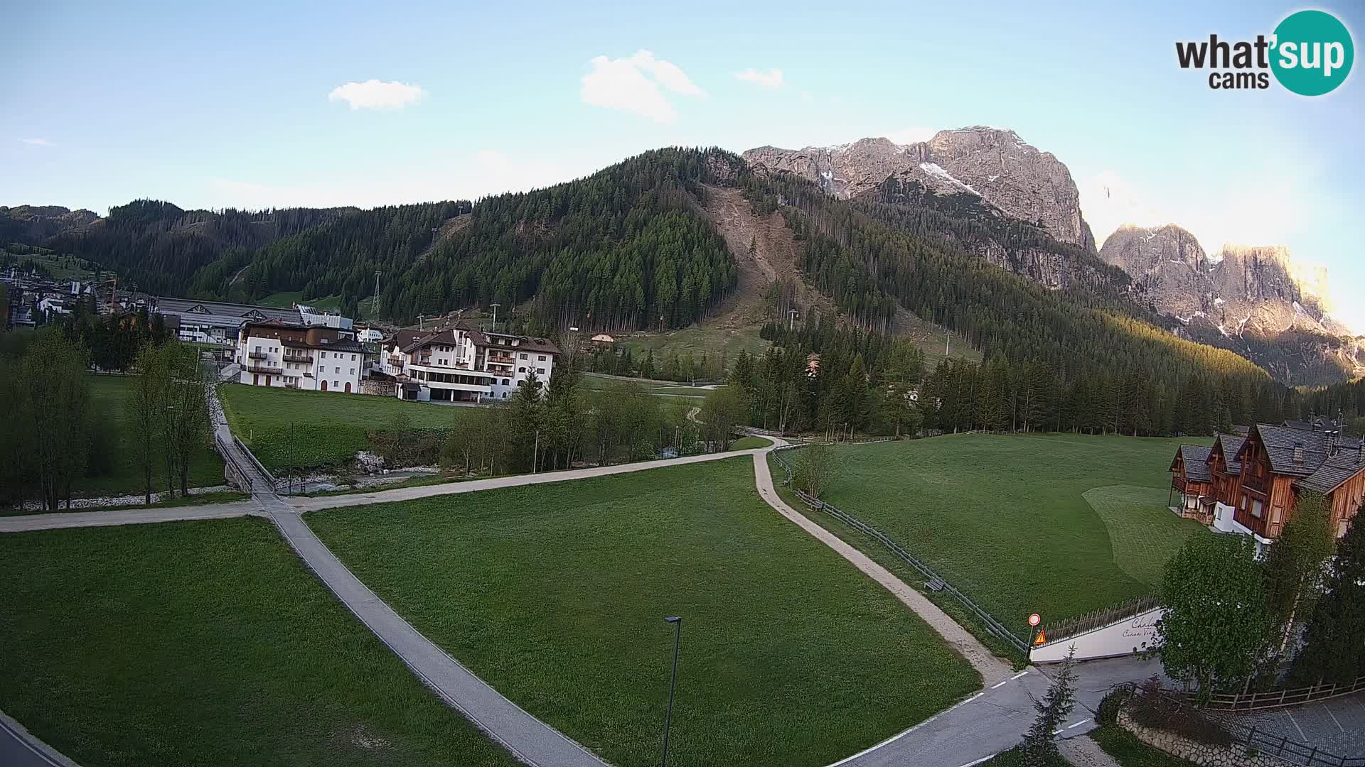 Webcam Corvara in Badia: Spectacular Views of the Sella Group