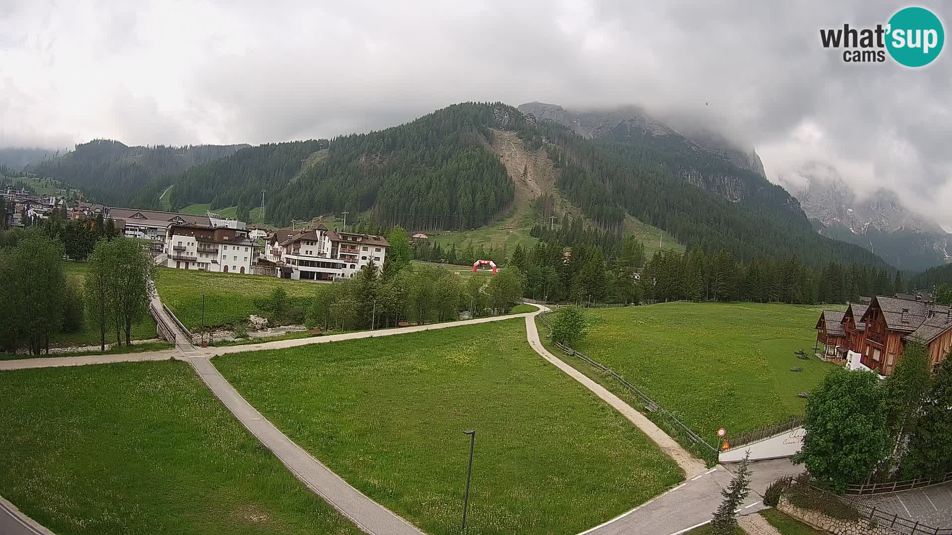 Webcam Corvara in Badia: Spectacular Views of the Sella Group