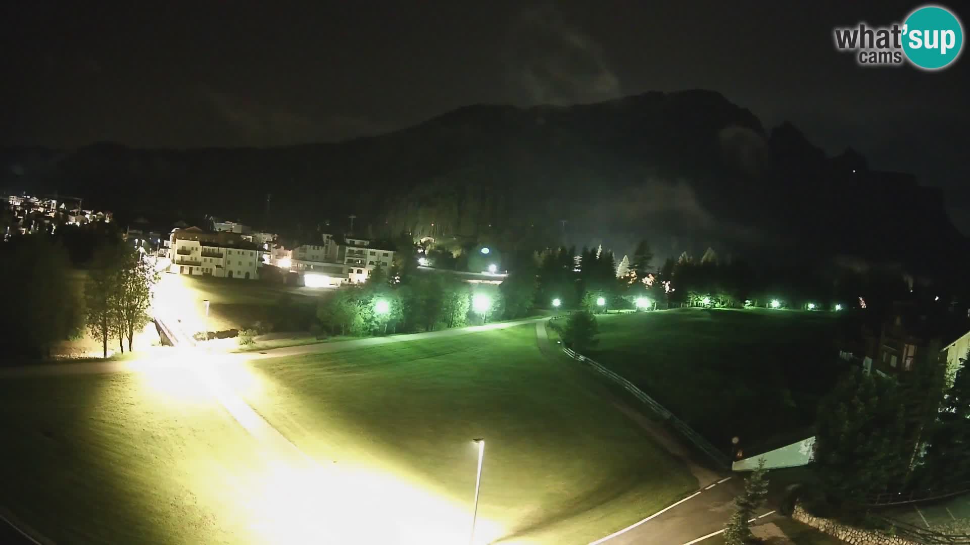 Kamera Corvara: Izjemen pogled na vrhove gorovja Sella v Dolomitih