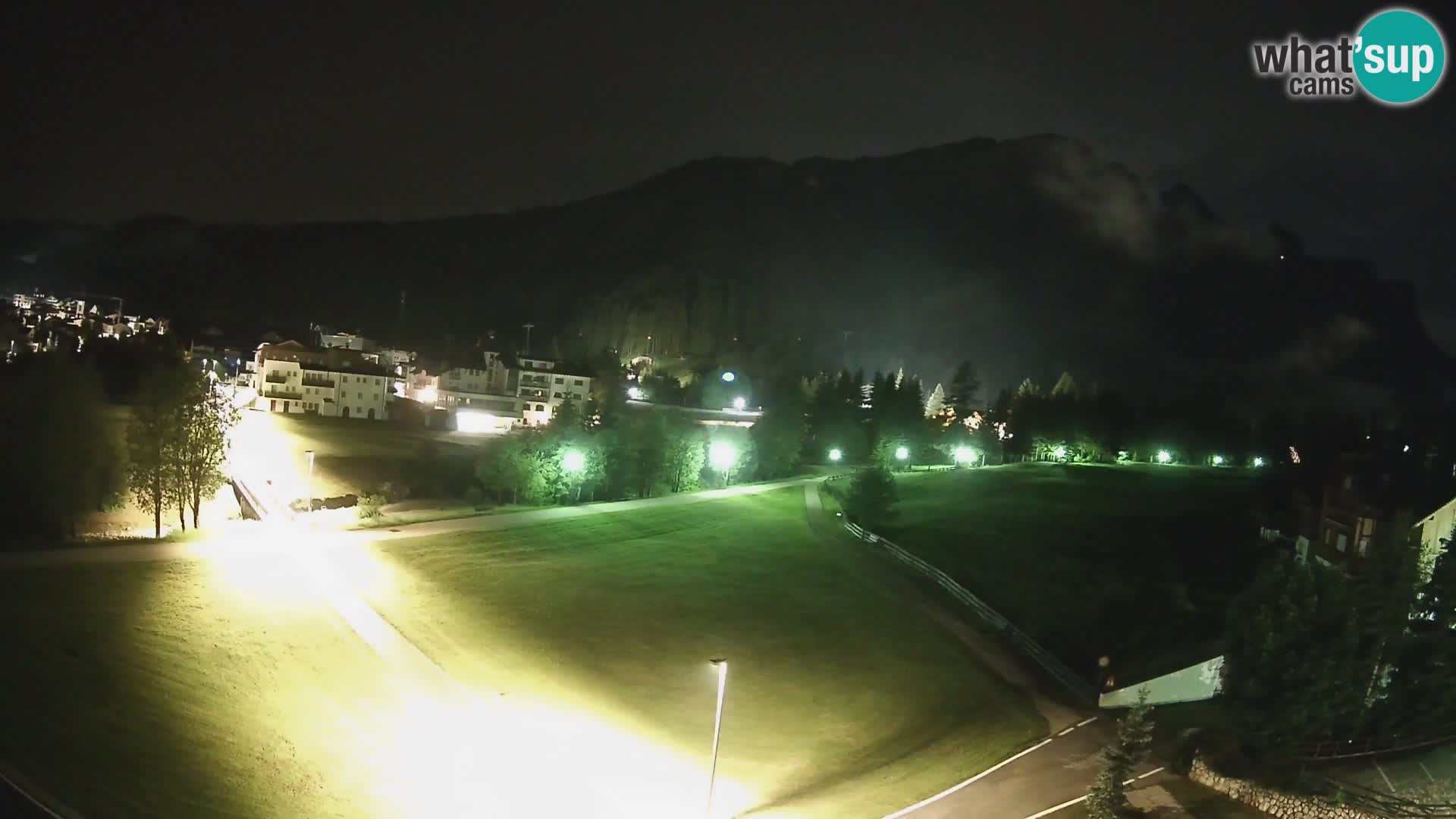 Kamera Corvara: Izjemen pogled na vrhove gorovja Sella v Dolomitih