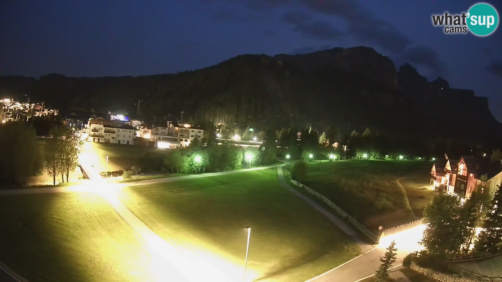 Live cam Corvara | Vues spectaculaires sur le groupe Sella