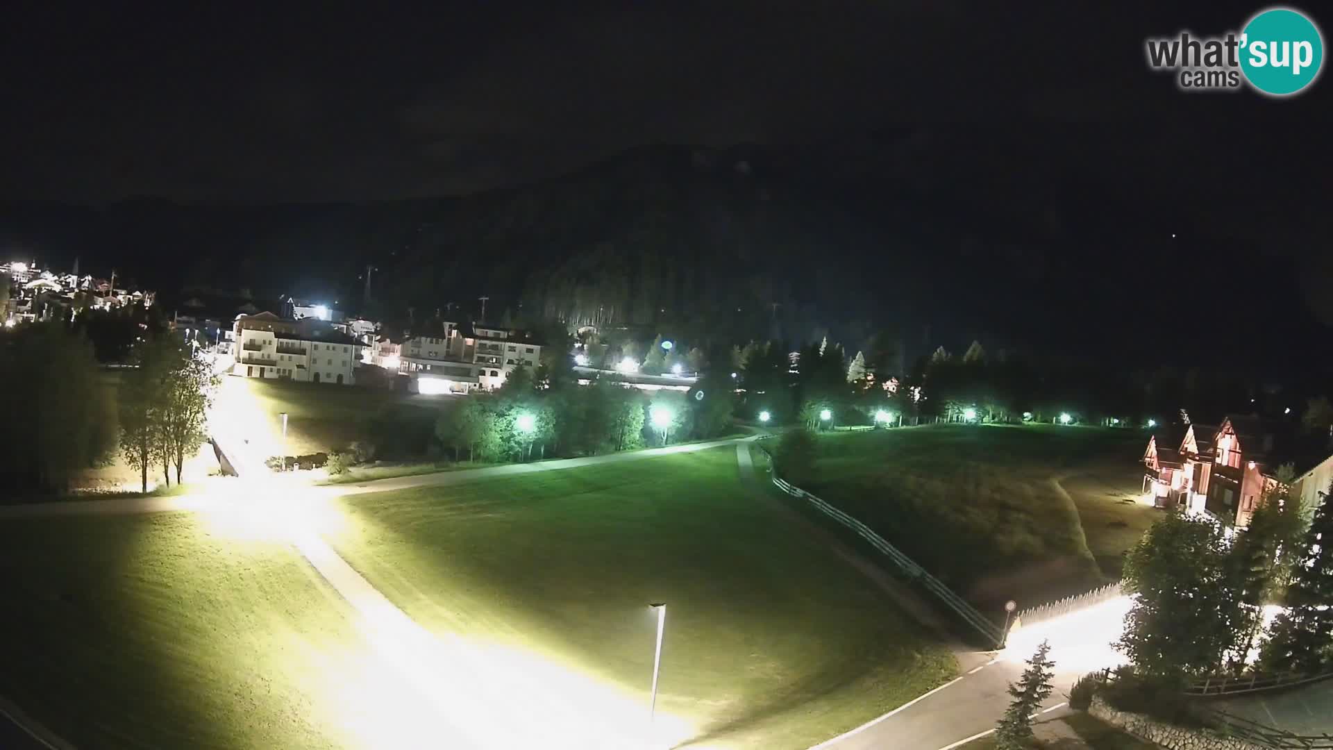 Kamera Corvara: Izjemen pogled na vrhove gorovja Sella v Dolomitih