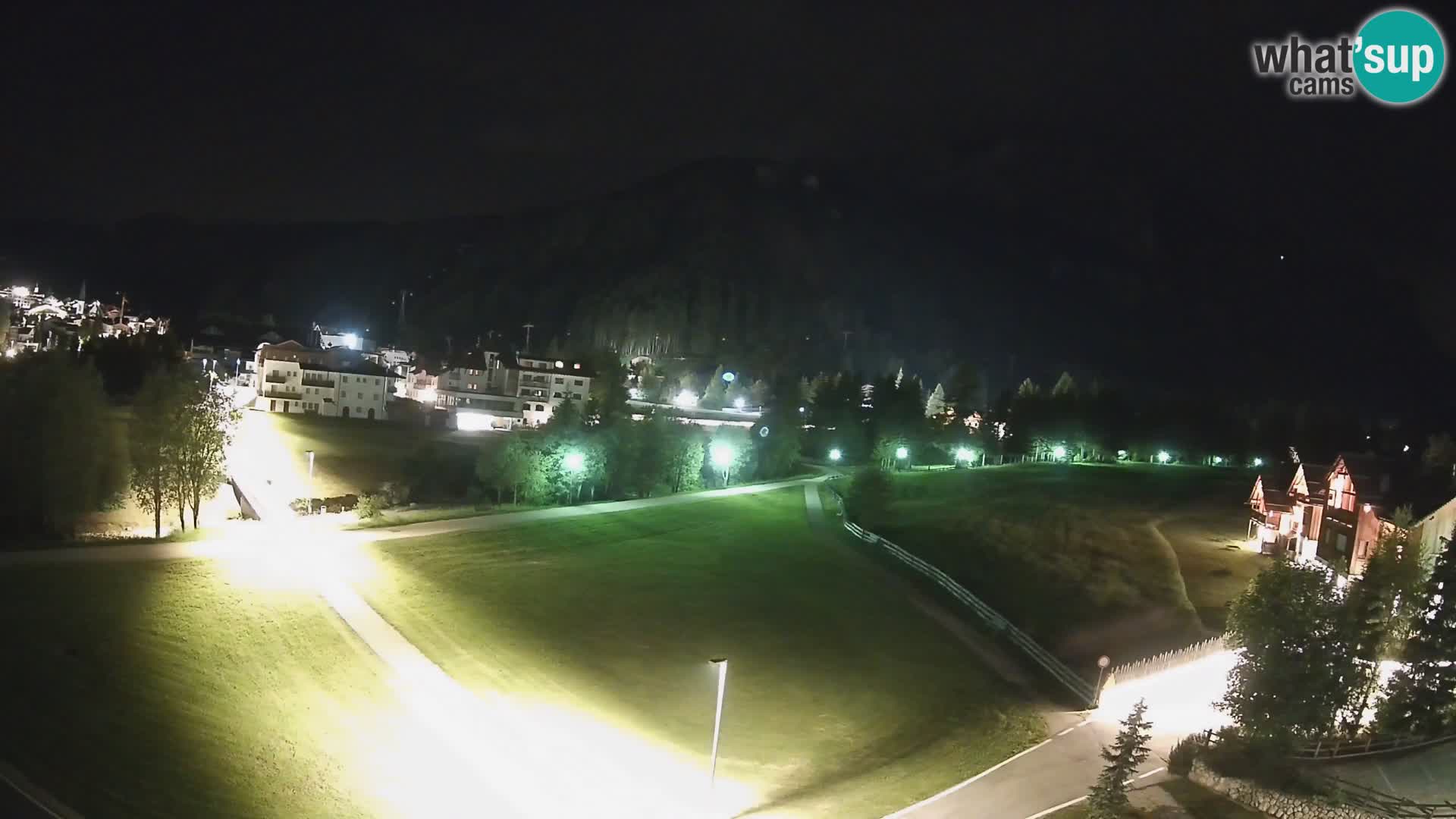 Kamera Corvara: Izjemen pogled na vrhove gorovja Sella v Dolomitih