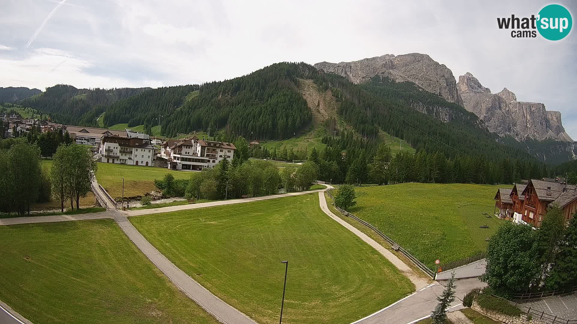 Live cam Corvara | Vues spectaculaires sur le groupe Sella