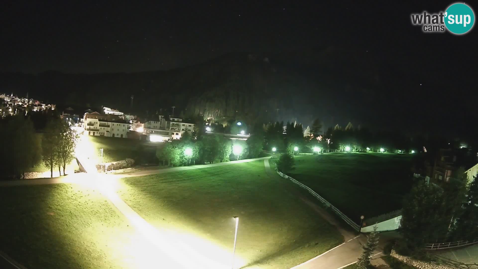 Kamera Corvara: Izjemen pogled na vrhove gorovja Sella v Dolomitih