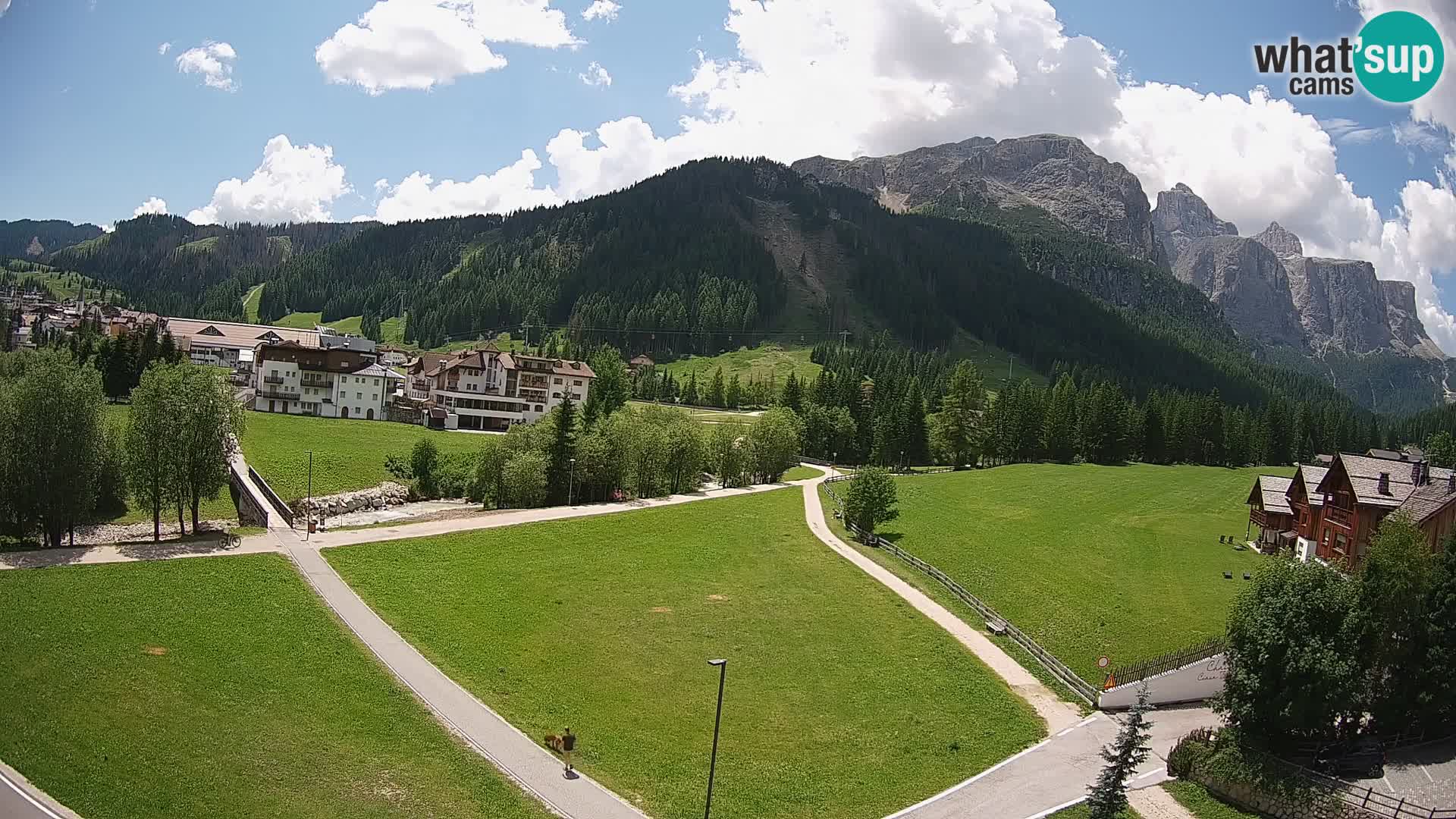 Live cam Corvara | Vues spectaculaires sur le groupe Sella