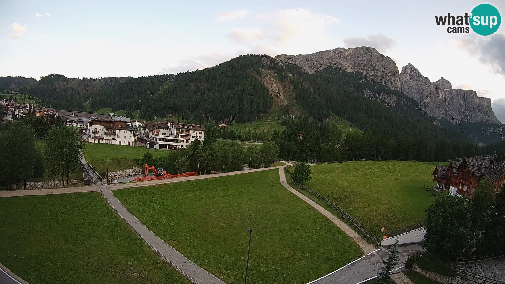 Webcam Corvara in Badia: Spectacular Views of the Sella Group