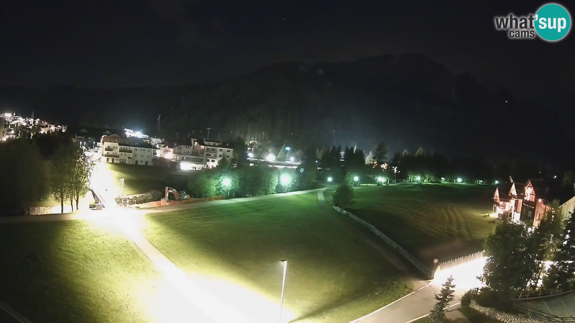 Live cam Corvara | Vues spectaculaires sur le groupe Sella