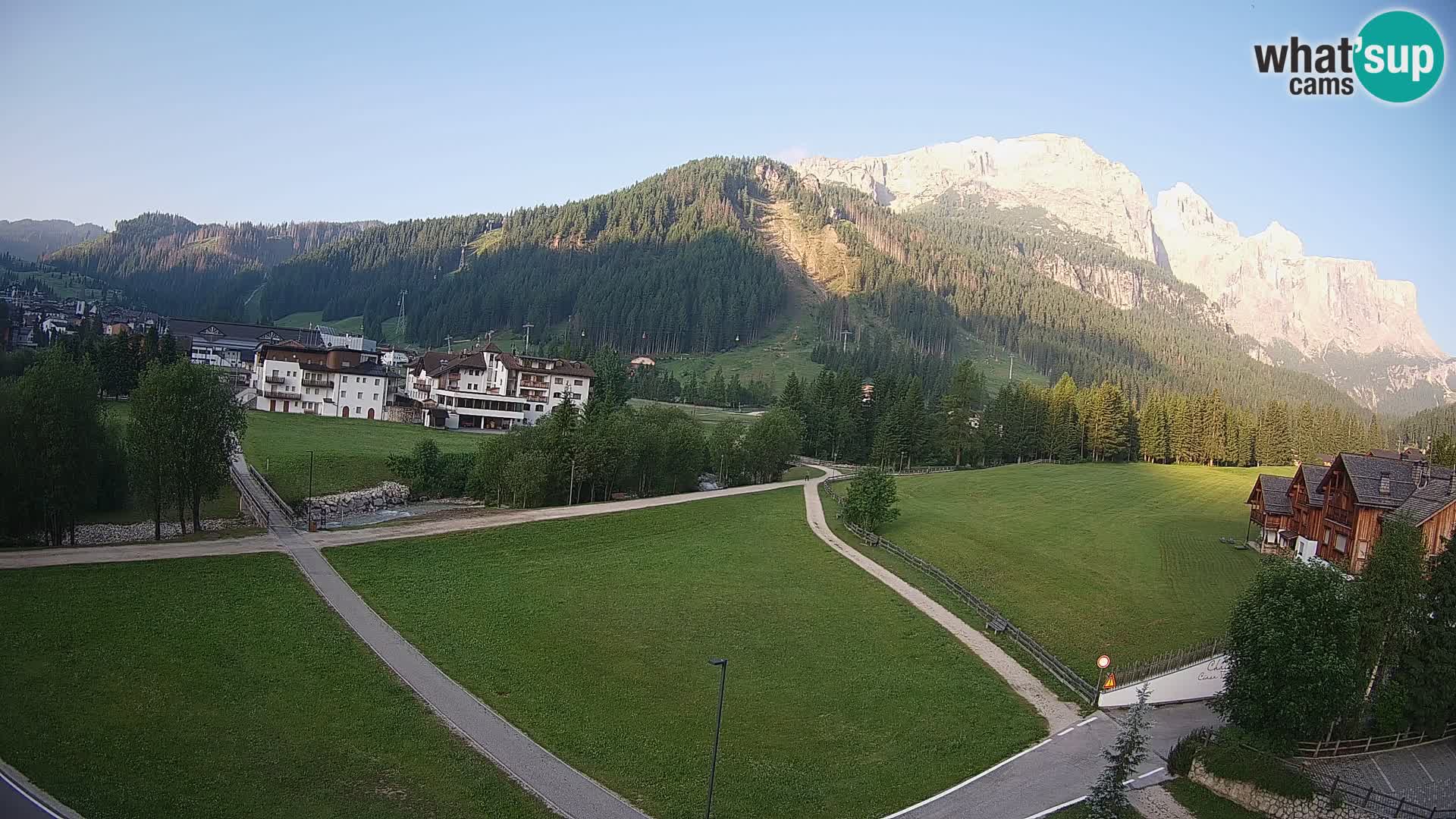 Webcam Corvara in Badia: Spectacular Views of the Sella Group