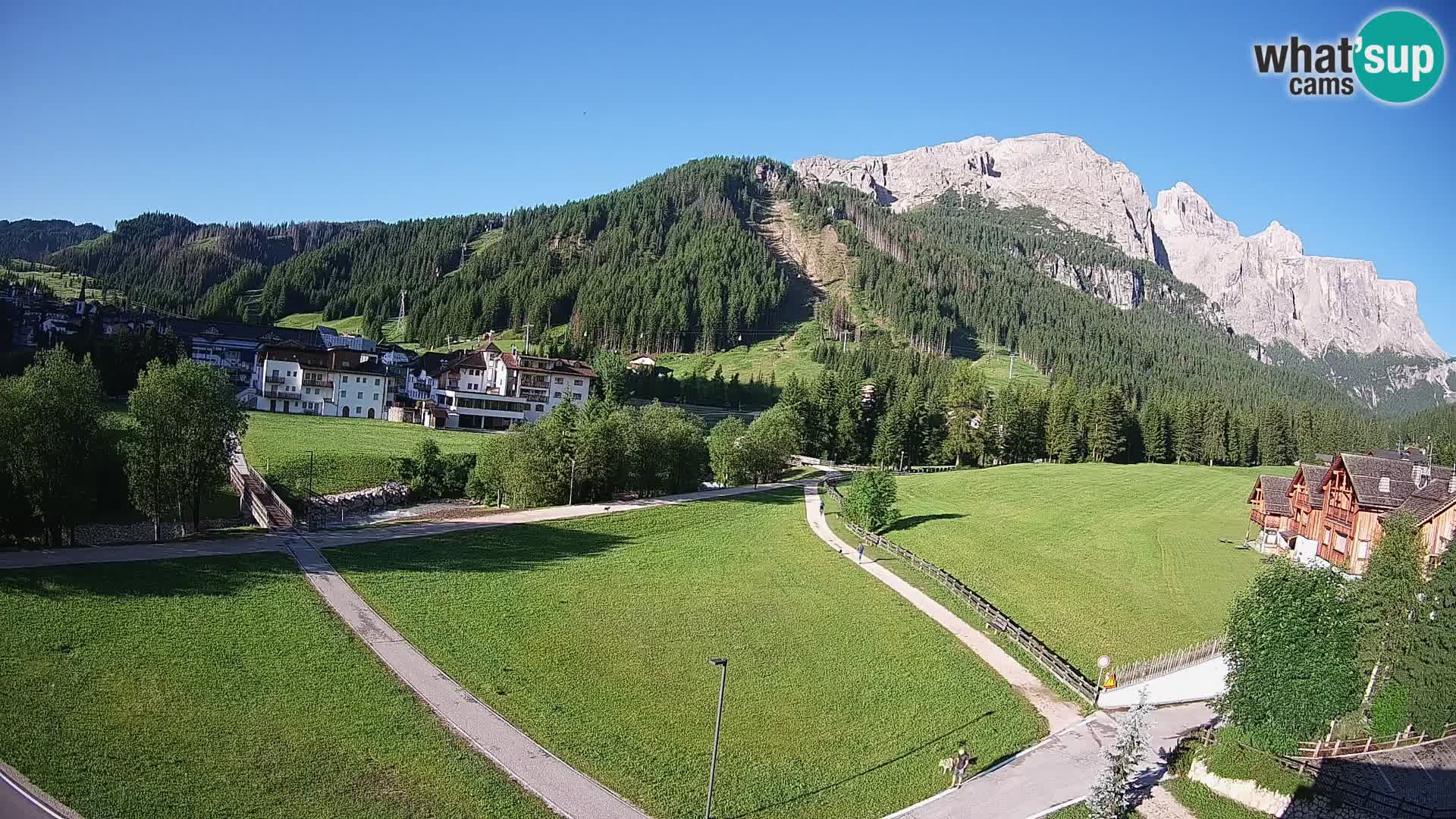 Live cam Corvara | Vues spectaculaires sur le groupe Sella