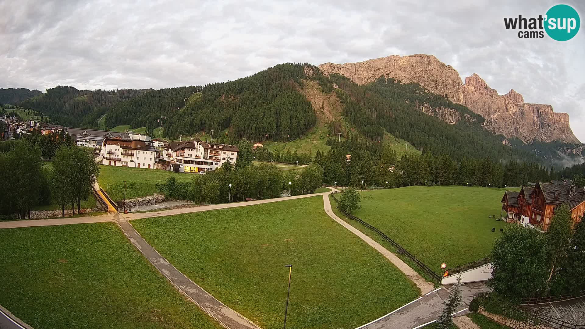Webcam Corvara in Badia: Spectacular Views of the Sella Group