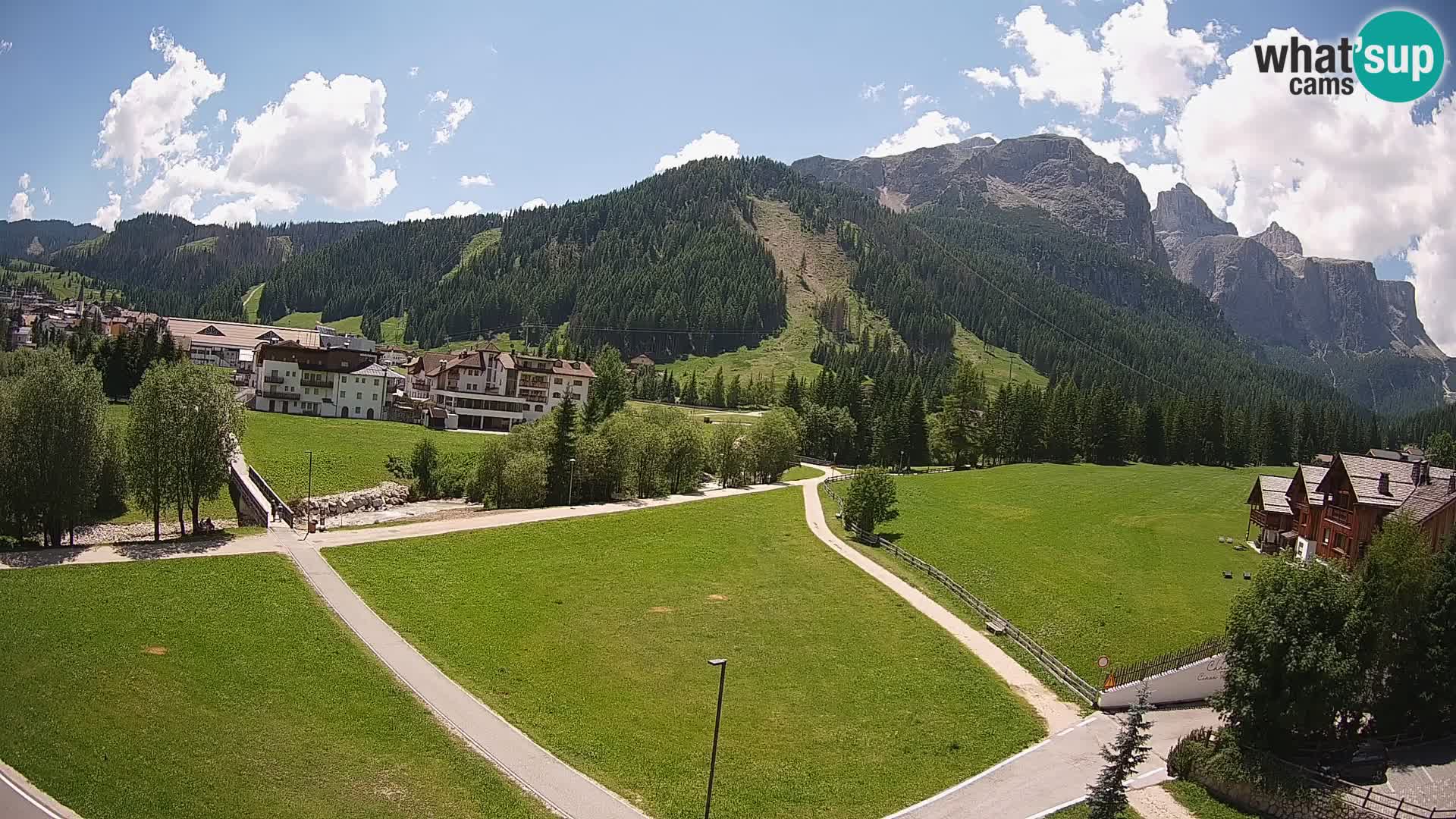 Corvara webcam | Spektakuläre Ausblicke auf die Sellagruppe