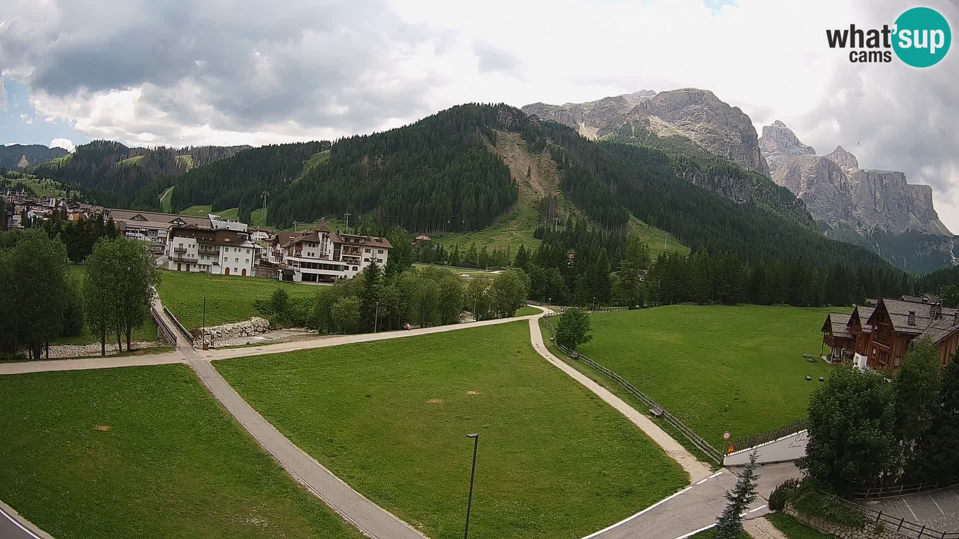 Live cam Corvara | Vues spectaculaires sur le groupe Sella